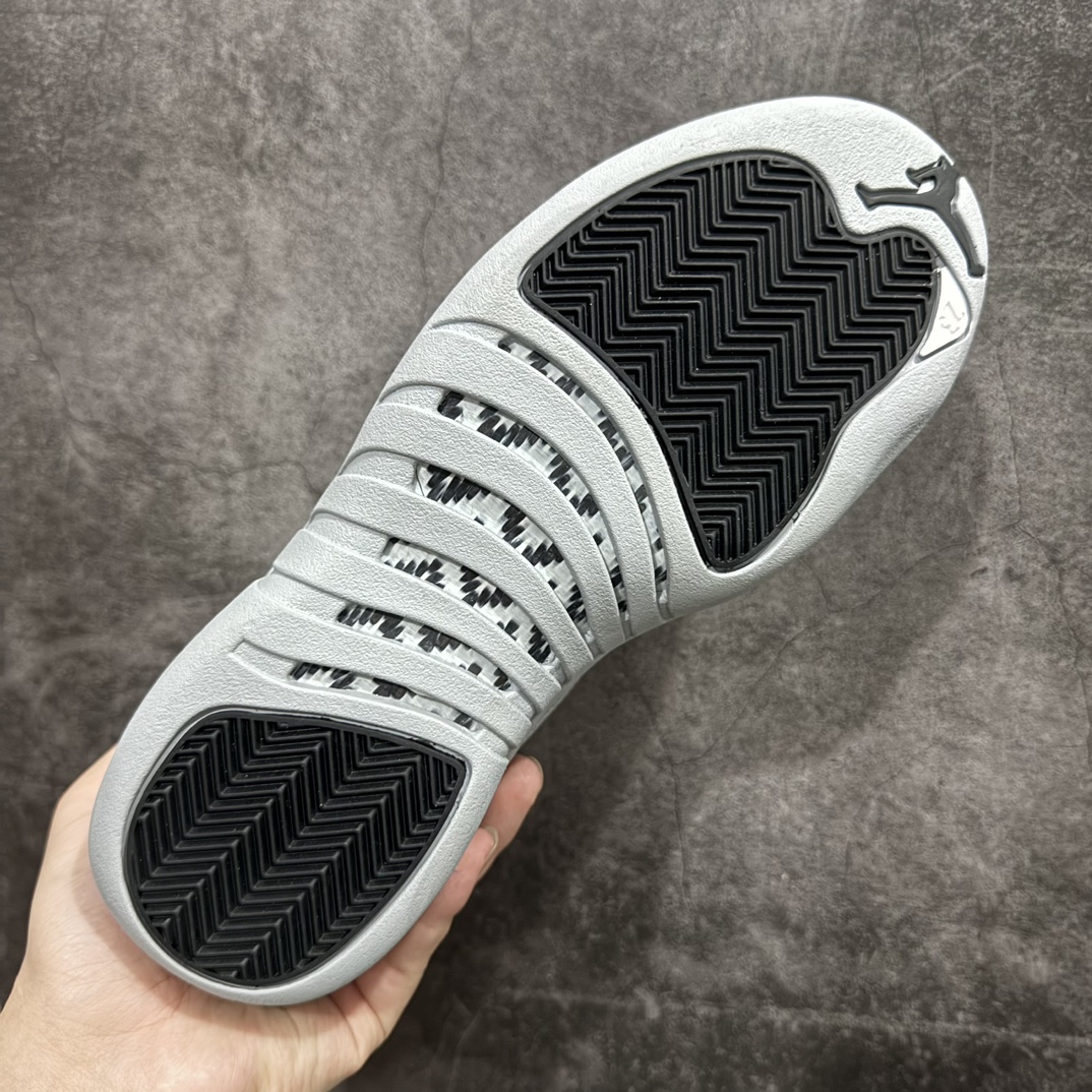 图片[9]-【外贸纯原】Air Jordan 12 \”Wolf Grey\” AJ12 乔12黑灰色 CT8013-010rnAJ大厂出品 原厂楦头纸板原厂皮料打造 高等级碳板r 尺码：40 40.5 41 42 42.5 43 44 44.5 45 46 47.5  编码：777450480-鞋库