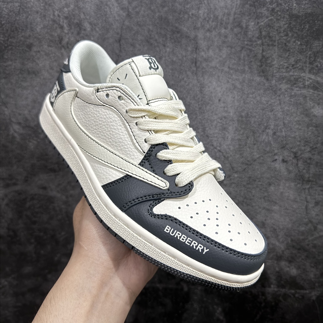 图片[3]-【定制版】Travis Scott x Nike Air Jordan 1 Low x BURBERRY 白黑nAir Jordan 1 Low 反转白黑倒钩 纯原版本n全鞋采用原装头层皮，用料扎实 精雕细琢n鞋型极致还原 飞翼3D打印改良 深度立体四线中底拉帮皮料选材 钢印 背胶一应俱全 全新批次 原装原模大底全鞋原厂定制皮料，手感细腻正确折边工艺 完美细节诠释 官方货号：QY0966 111 Size：36 36.5 37.5 38 38.5 39 40 40.5 41 42 42.5 43 44 44.5 45 编码：CC280300-鞋库