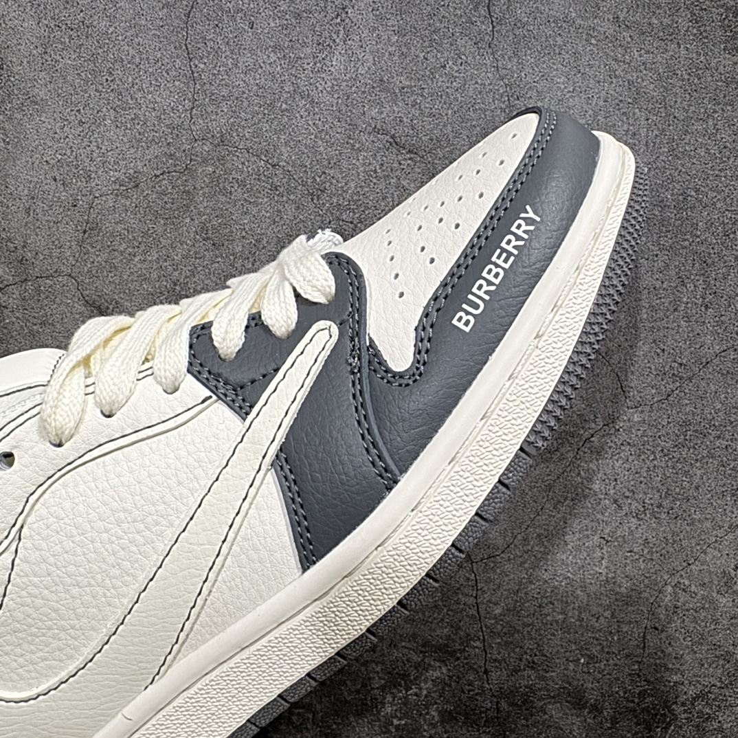 图片[6]-【定制版】Travis Scott x Nike Air Jordan 1 Low x BURBERRY 白黑nAir Jordan 1 Low 反转白黑倒钩 纯原版本n全鞋采用原装头层皮，用料扎实 精雕细琢n鞋型极致还原 飞翼3D打印改良 深度立体四线中底拉帮皮料选材 钢印 背胶一应俱全 全新批次 原装原模大底全鞋原厂定制皮料，手感细腻正确折边工艺 完美细节诠释 官方货号：QY0966 111 Size：36 36.5 37.5 38 38.5 39 40 40.5 41 42 42.5 43 44 44.5 45 编码：CC280300-鞋库