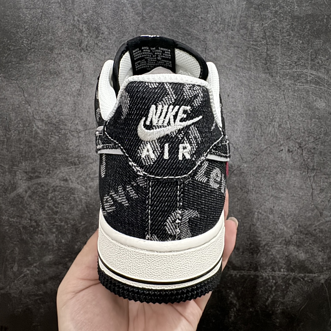 图片[4]-【公司级】Nike Air Force 1 Low 07 x Levi\’s 白黑牛仔满天星n原楦头原纸板 打造纯正低帮空军版型 专注外贸渠道 全掌内置蜂窝气垫原盒配件 原厂中底钢印、拉帮完美官方货号：SJ6698 001 Size：36 36.5 37.5 38 38.5 39 40 40.5 41 42 42.5 43 44 44.5 45 编码：LF310320-鞋库