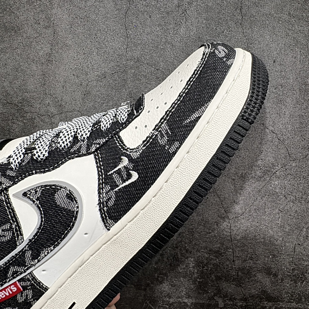 图片[6]-【公司级】Nike Air Force 1 Low 07 x Levi\’s 白黑牛仔满天星n原楦头原纸板 打造纯正低帮空军版型 专注外贸渠道 全掌内置蜂窝气垫原盒配件 原厂中底钢印、拉帮完美官方货号：SJ6698 001 Size：36 36.5 37.5 38 38.5 39 40 40.5 41 42 42.5 43 44 44.5 45 编码：LF310320-鞋库