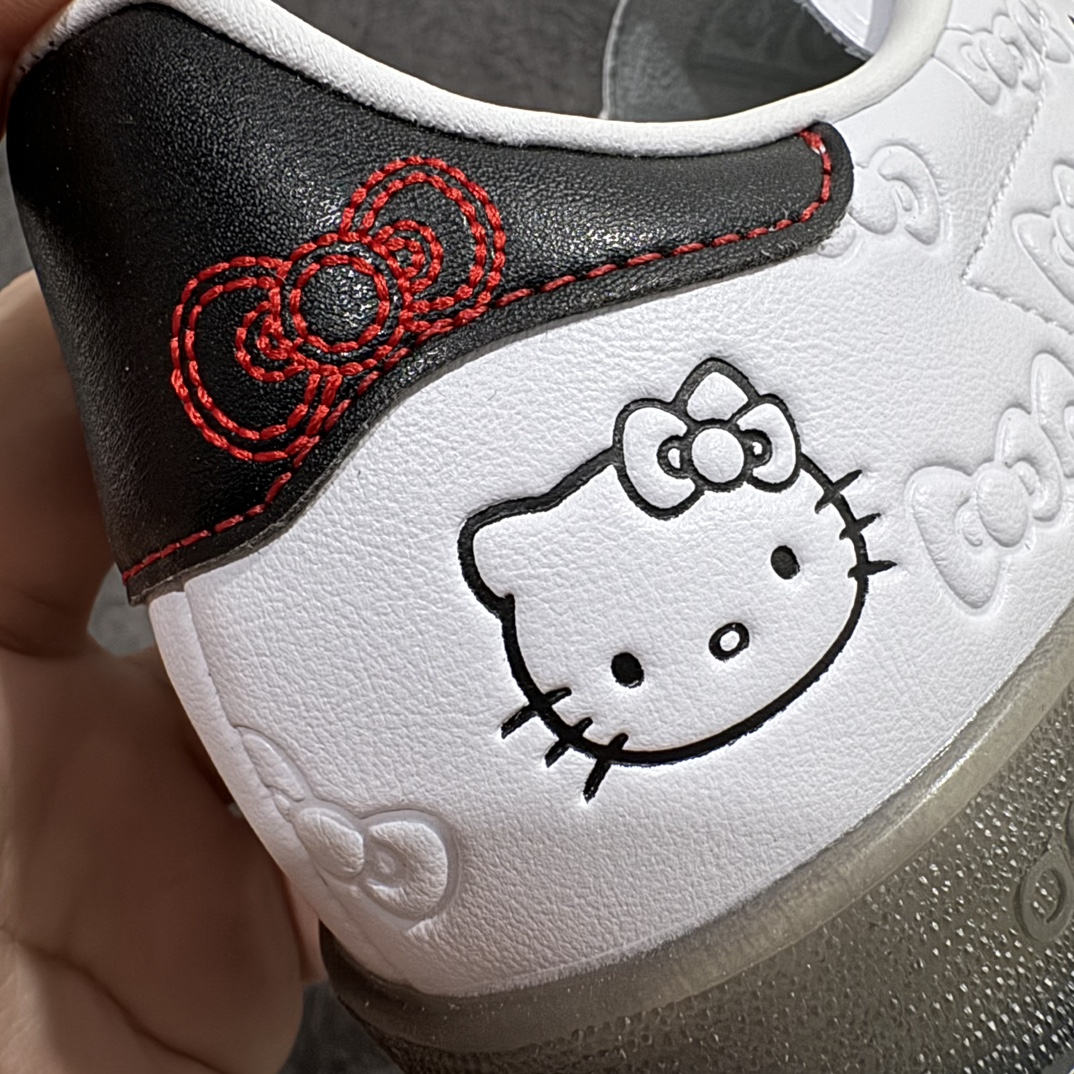 图片[2]-【渠道纯原版】凯蒂猫Hello Kitty x Adidas Gazelle Indoor Trainers\”Hello Kitty And Friends\”羚羊内训系列低帮复古百搭休闲运动德训风板鞋“联名白红黑凯蒂猫蝴蝶结印面”II0013nnn市场最高版本完美还原zp细节，注意区别市场任何版本，完全不是一路货色‼️n全鞋原材料打造，无任何色差，正确鞋型，后跟港宝材料定型，正确微透生胶大底，反口内里头层细腻小牛皮，纸板中底 鞋垫背胶，侧面正确压印字母，所有细节完美还原‼️ 尺码：35 36 36.5 37 38 38.5 39 40 40.5 41 42 42.5 43 44 44.5 45 编码：NM250270-鞋库