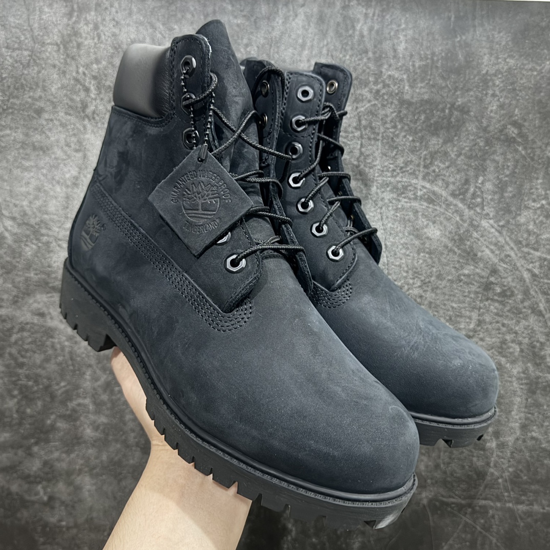 【X1顶级纯原】一比一原版开发版本添柏岚 Timberland 踢不烂/经典款黑色高帮【女款六孔 型号8658A  男款七孔 型号10073W】n某物渠道版 珠海代工厂生产 某宝香港代购统一渠道发货订单 某物一致品质 无需强调华丽文案 只需简单介绍用料 原单正品工艺解析 进口防水磨砂牛皮 紫光Logo防伪标识 精准电脑车线 四线并齐工艺 一万次横折动态防水 一体成型注塑工艺（⚠️区别冷粘一体成型版本）橡胶防滑大底耐造耐磨 全真牛皮领口/内里/鞋垫 配备抗疲劳减震蜂窝鞋垫 舒适性极高 平常生活实用性极高 经典简单易搭配 刮风下雨打雷防电防水抗寒保温必备 全套装柜包装配件Size： 35 36 37 37.5 38 38.5 39 39.5 40 41 41.5 42 43 43.5 44 44.5 45 正品官网一致尺码 编码：HH390410-鞋库