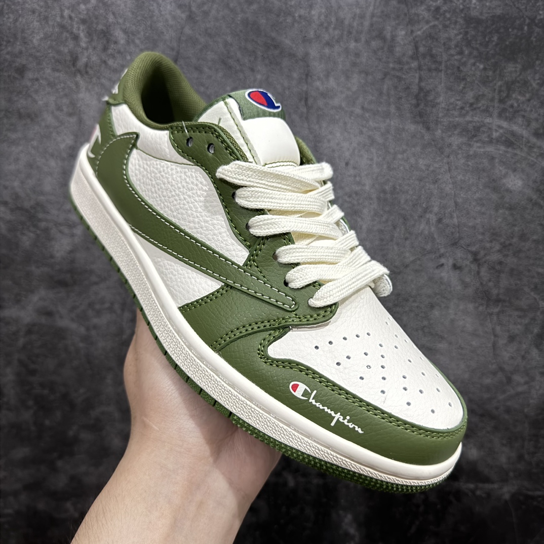 图片[3]-【定制版】Fragment x Travis Scott x Champion 冠军nAir Jordan 1 Low 三方联名倒钩性价比原盒出货 全新的三方联名低帮倒钩鞋面延续了黑脚趾设计，整双鞋以全荔枝皮打造，腰身搭配白色「倒勾」，再点缀上Travis Scott 标志性的Logo，后跟处以藤原浩最拿手的蓝色为主色调，完善极具Fragment Design的白蓝黑设计风格，左右脚分别以Travis Scott鬼脸和乔丹飞翼加以修饰，彰显出三方联名的奢华格调。 官方货号：QY1188 116 Size：36 36.5 37.5 38 38.5 39 40 40.5 41 42 42.5 43 44 44.5 45 编码：CC280300-鞋库