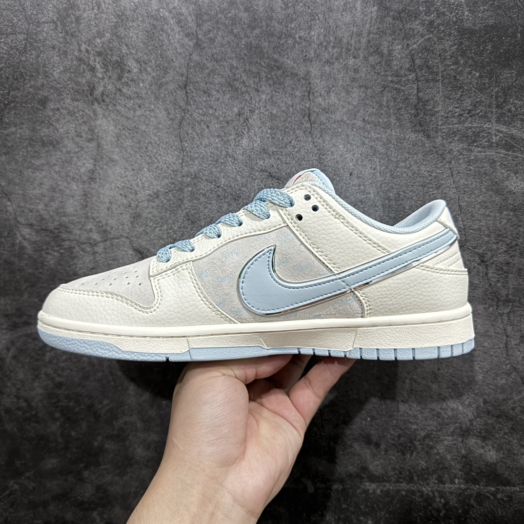 图片[2]-【定制版】Nk SB Dunk Low 斯图西联名-双勾冰晶蓝 周年高端定制 低帮休闲板鞋 XX2026-101定制鞋盒 大厂纯原品质出货 超高清洁度 皮料切割干净无任何毛边 细节完美  尺码：36-45（半） 编码：HXS320340-鞋库