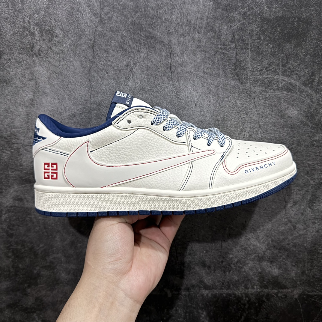 【定制版】Travis Scott x Fragment Design x Air Jordan 1 Low OG SP AJ1 乔1 纪梵希联名-红黑线条 低帮文化休闲板鞋 XY2688-115 #多方联名合作融合了Travis Scott 独特的音乐风格，藤原浩个性的设计风格以及Jordan品牌的经典元素 使其成为一双具有独特身份和价值的鞋子 清新而立体的外观加上联名标识更突出了其独特身份 这种配色方案显示出活力和时尚感 在视觉上引人注目 鞋身的质感和细腻的细节处理使其显得高端而格调十足 这款“倒钩”联名是设计与创意完美结合 融合多方的个性风格是一款备受瞩目的潮流鞋款 低帮休闲板鞋 定制鞋盒 大厂纯原品质出货 超高清洁度 皮料切割干净无任何毛边 细节完美    尺码：36-45（半） 编码：HXS320340-鞋库