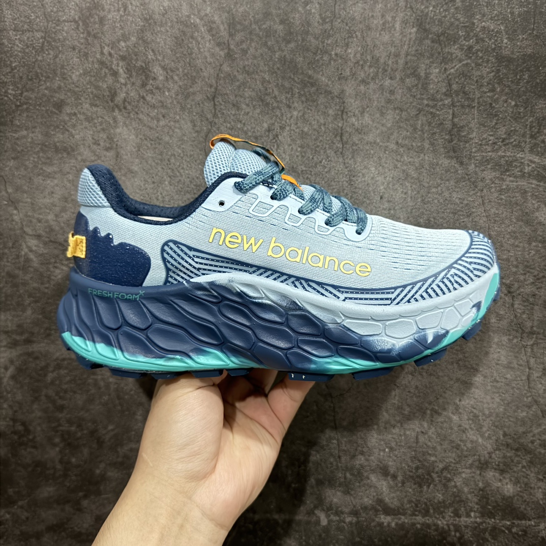 【纯原版本】New Balance NB Fresh Foam X More Trail SE 新百伦NB 鱼鳞系列超轻量化低帮休闲运动慢跑鞋 采用超轻透气3D针织网眼材料结构鞋面及打印Logo细节 中底嵌入FuelCell轻量化技术组合 网面鞋面设计 运动清爽透气 赤足感受 撞色设计细节控的惊喜 精细看得见 FUEL CELL避震中底 通过将液态氮快速填充进泡棉的方式 打造出具有高弹、轻质、 持久的中底 尺码：36-45 编码：MG250270-鞋库