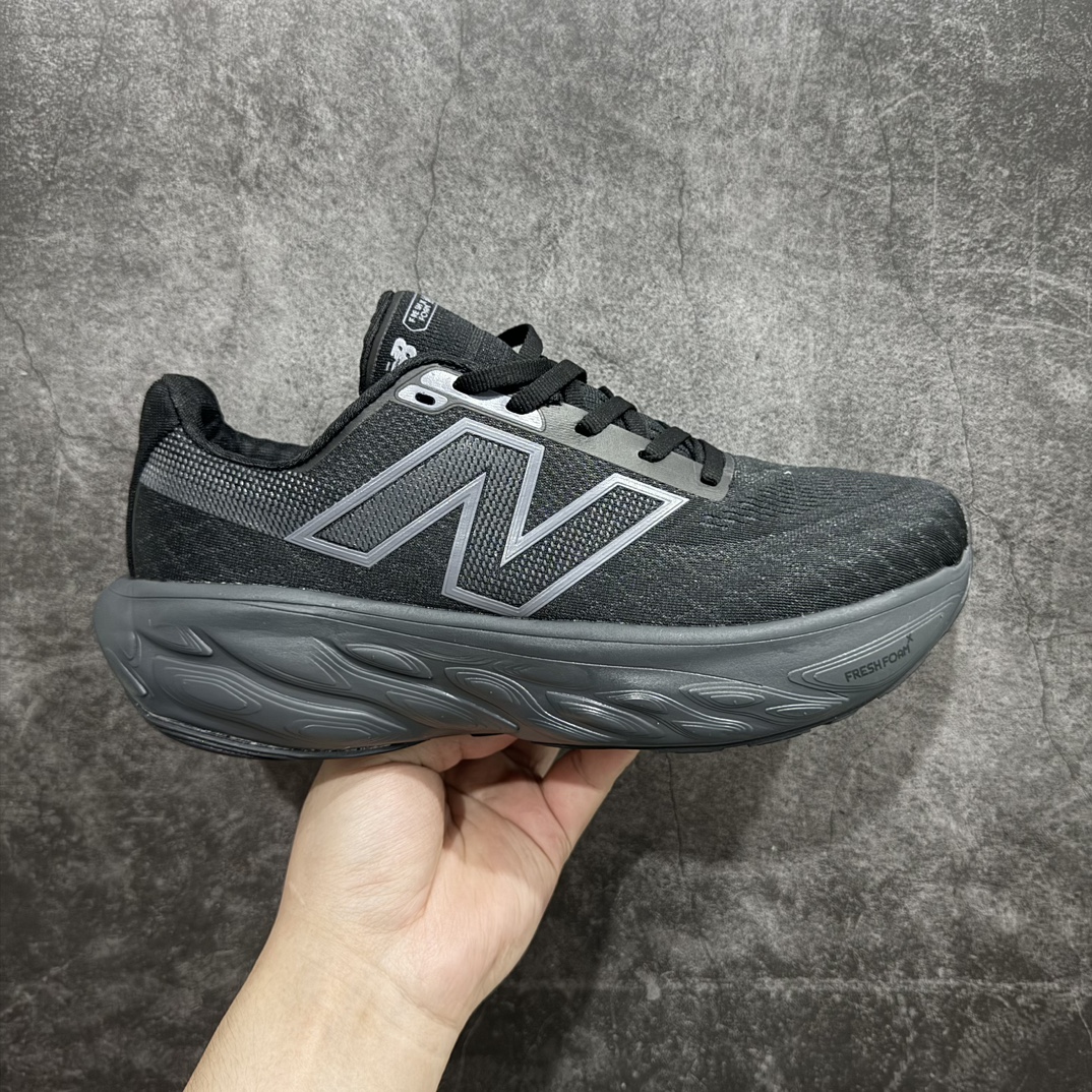 【纯原版本】New Balance NB Fresh FoamEvoz v14 舒适耐磨低帮跑步鞋 纯原版本n受到Fresh Foam1080舒适骑行的启发n跑鞋将毛绒舒适感提升到一个新的水平n这款鞋旨在提供我们柔软 缓震的足底体验n采用FreshFoam技术n可平衡巅峰性能和一流的缓震性能n 货号: M1080K14 尺码：40-45 编码：MG260280-鞋库