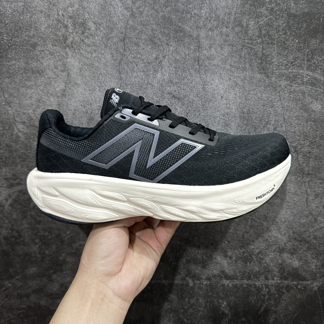 【纯原版本】New Balance NB Fresh FoamEvoz v14 舒适耐磨低帮跑步鞋 纯原版本n受到Fresh Foam1080舒适骑行的启发n跑鞋将毛绒舒适感提升到一个新的水平n这款鞋旨在提供我们柔软 缓震的足底体验n采用FreshFoam技术n可平衡巅峰性能和一流的缓震性能n 货号: M1080B14 尺码：40-45 编码：MG260380-鞋库