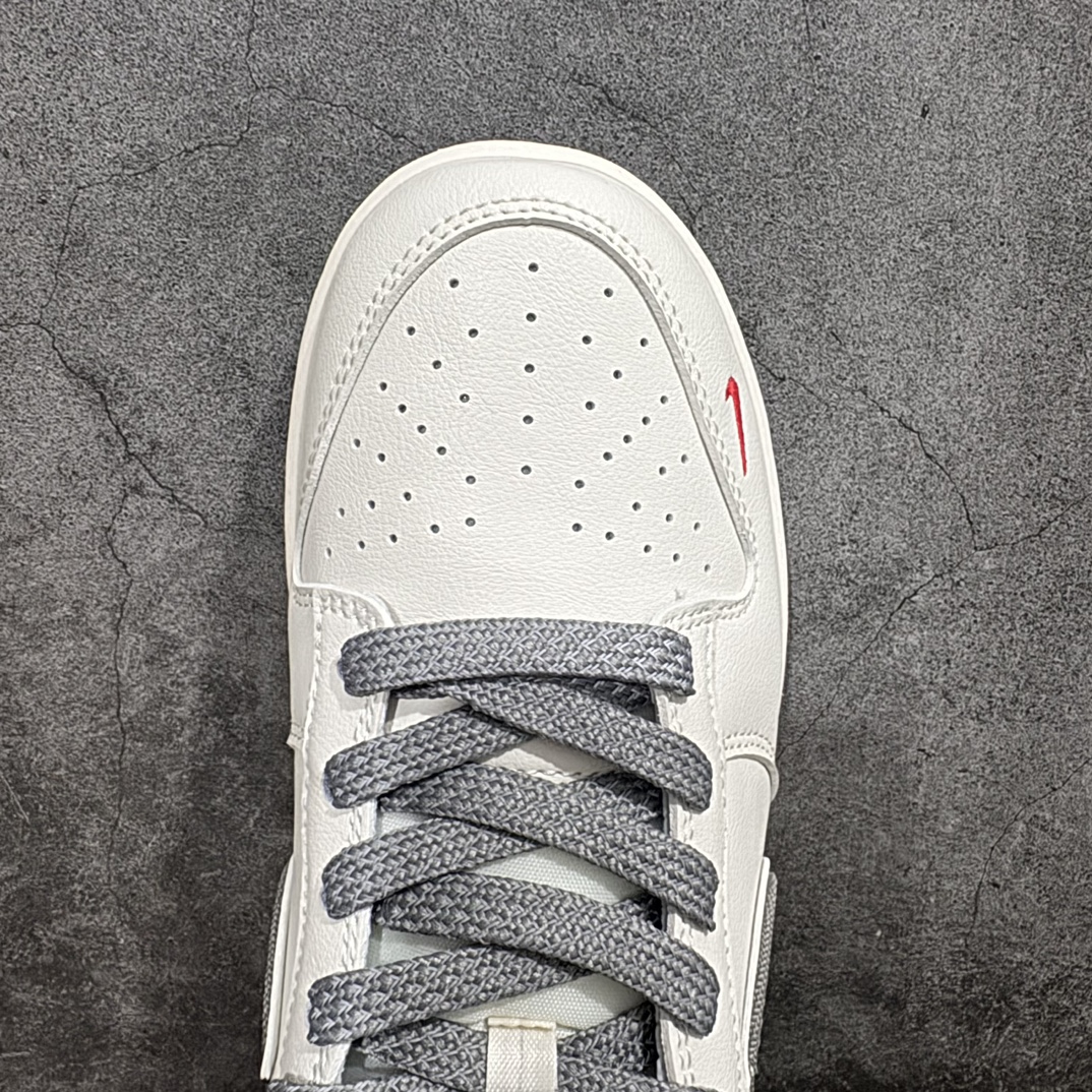 图片[5]-【定制版】Nk SB Dunk Low Supreme联名-米灰帆布勾 周年高端定制 低帮休闲板鞋 XX2025-108rn定制鞋盒 大厂纯原品质出货 超高清洁度 皮料切割干净无任何毛边 细节完美 r 尺码：36 36.5 37.5 38 38.5 39 40 40.5 41 42 42.5 43 44 44.5 45  编码：HXS320340-鞋库