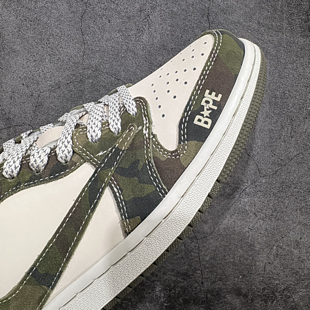 图片[6]-【定制版】Travis Scott x Fragment Design x Air Jordan 1 Low OG SP AJ1 乔1 Bape联名-军绿 低帮文化休闲板鞋 CH6336-014rn#多方联名合作融合了Travis Scott 独特的音乐风格，藤原浩个性的设计风格以及Jordan品牌的经典元素 使其成为一双具有独特身份和价值的鞋子 清新而立体的外观加上联名标识更突出了其独特身份 这种配色方案显示出活力和时尚感 在视觉上引人注目  鞋身的质感和细腻的细节处理使其显得高端而格调十足  这款“倒钩”联名是设计与创意完美结合  融合多方的个性风格是一款备受瞩目的潮流鞋款  低帮休闲板鞋 定制鞋盒 大厂纯原品质出货 超高清洁度 皮料切割干净无任何毛边 细节完美 r 尺码：36 36.5 37.5 38 38.5 39 40 40.5 41 42 42.5 43 44 44.5 45 编码：HXS320340-鞋库