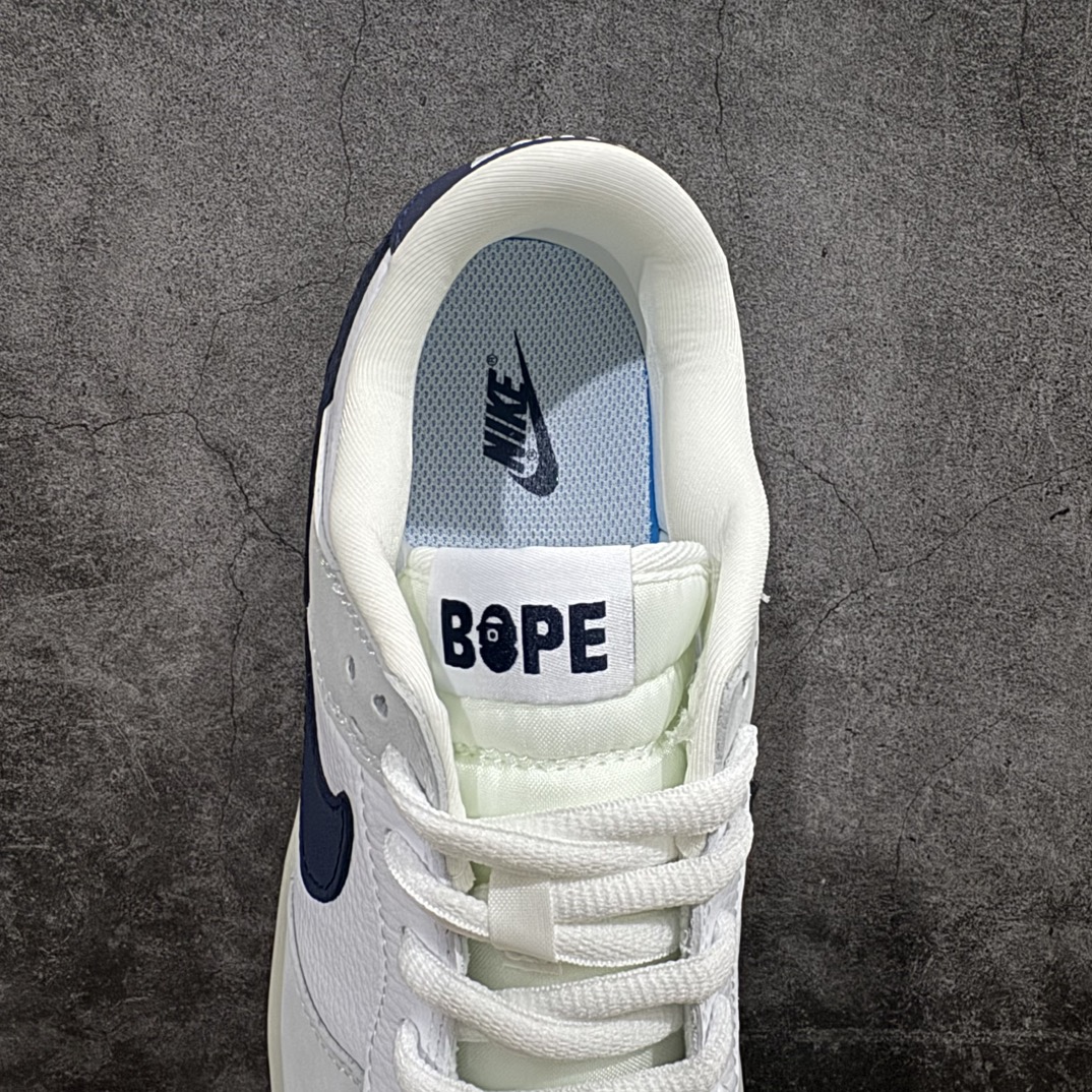 图片[8]-【定制版】Nike SB Dunk Low x BAPE 白蓝灰小钩n纯原大厂出品 极力推荐n原装头层材料 独家版型蒸餾加工n帶來的是更好的视觉和脚感体验n大厂纯原品质出货 清洁度 电绣工艺皮料切割干净无任何毛边 细节完美 官方货号：JH8039 938 尺码：36 36.5 37.5 38 38.5 39 40 40.5 41 42 42.5 43 44 44.5 45  编码：HXS260280-鞋库