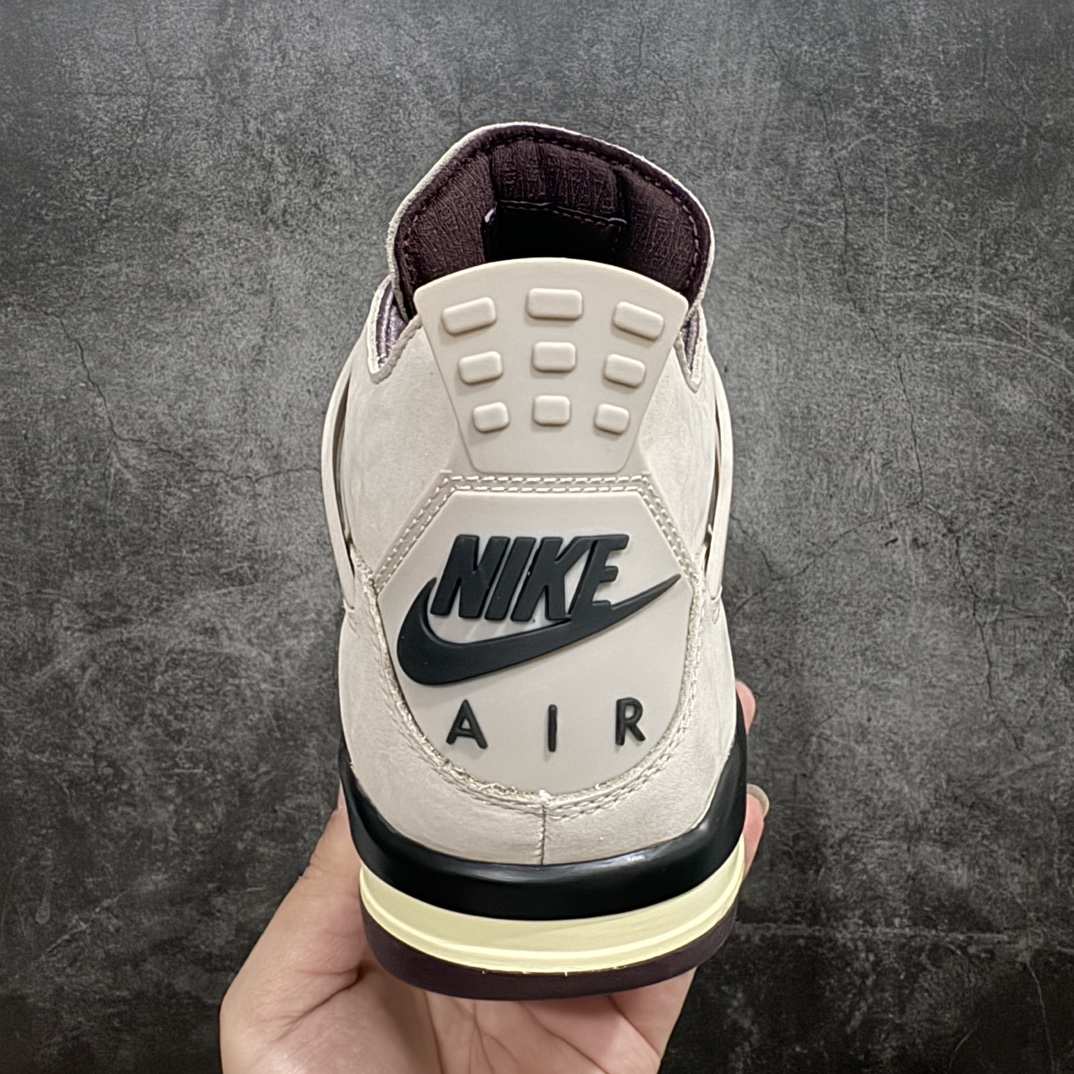 图片[4]-【老DT/R1纯原】A Ma Maniére x Air Jordan AJ4 Retro SP\”Violet Ore\” AMM联名淡粉 FZ4810-200n圈内最强四代 耗时半年巨作 全套原纸板楦头开发 原厂特供皮料加持 确保原汁原味 完美呈现四代版型 一比一鞋头弧度高度鞋身弧度 数据细节工艺流程均保持原鞋一致 原厂TPU网格鞋带扣 正确内里网布 菱角分明不变形无多余毛边 柔软性质感一致于原鞋 市场唯一原厂鞋扣模具 背面可见隐藏注塑口 原厂织唛标 原厂飞人电绣工艺 尾指中部跳三针 独家绑鞋带手法 印刷中底布 四线拉帮 米色美纹纸贴合固定 进口港宝加持 后跟自然饱满 全鞋荧光划线卡点 追求极致完美 每一双都是工艺品 多重QC质检 超越公司货的品控标准 实实在在的免检产品  尺码：40.5 41 42 42.5 43 44 44.5 45 46 47.5 编码：T520540-鞋库