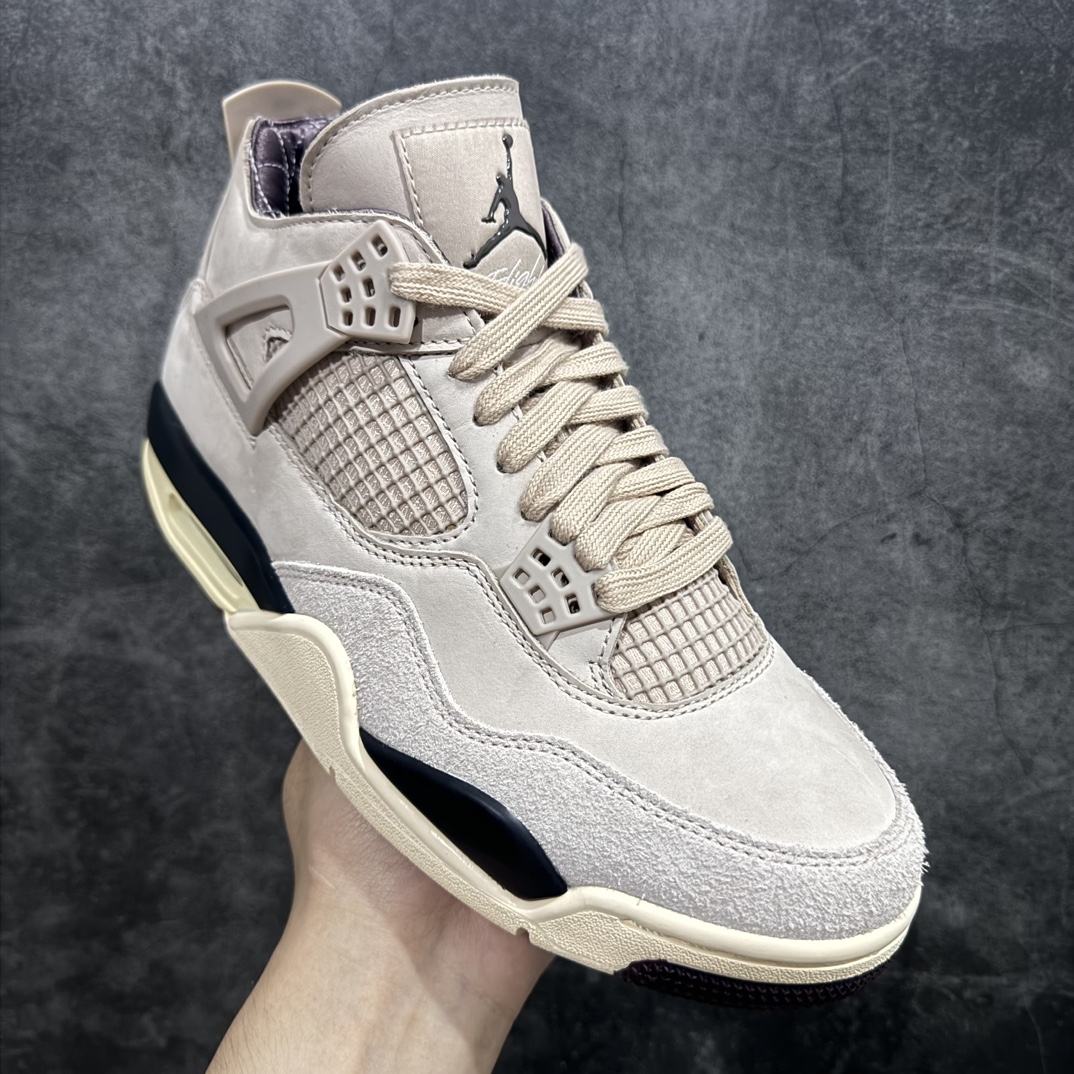 图片[3]-【老DT/R1纯原】A Ma Maniére x Air Jordan AJ4 Retro SP\”Violet Ore\” AMM联名淡粉 FZ4810-200n圈内最强四代 耗时半年巨作 全套原纸板楦头开发 原厂特供皮料加持 确保原汁原味 完美呈现四代版型 一比一鞋头弧度高度鞋身弧度 数据细节工艺流程均保持原鞋一致 原厂TPU网格鞋带扣 正确内里网布 菱角分明不变形无多余毛边 柔软性质感一致于原鞋 市场唯一原厂鞋扣模具 背面可见隐藏注塑口 原厂织唛标 原厂飞人电绣工艺 尾指中部跳三针 独家绑鞋带手法 印刷中底布 四线拉帮 米色美纹纸贴合固定 进口港宝加持 后跟自然饱满 全鞋荧光划线卡点 追求极致完美 每一双都是工艺品 多重QC质检 超越公司货的品控标准 实实在在的免检产品  尺码：40.5 41 42 42.5 43 44 44.5 45 46 47.5 编码：T520540-鞋库