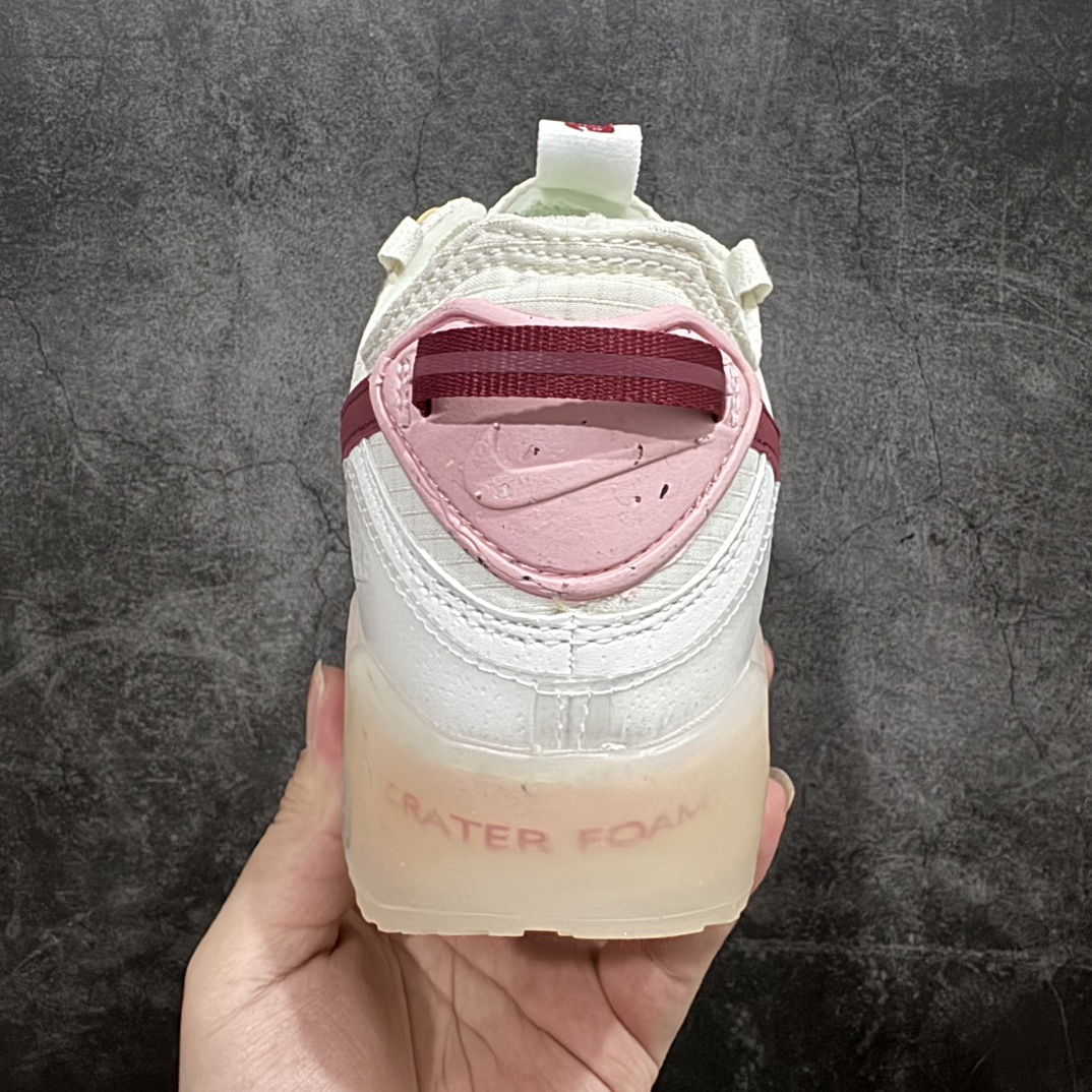 图片[4]-【福利特价】NK Air Max Terrascape 90 山川地形系列经典复古百搭休闲运动气垫慢跑鞋 DC9450-100 原楦原纸版开发版型 正确3层组合超轻EVA泡绵中底+Air缓震气垫+耐磨橡胶外底 材质超丰富的户外为灵感设计全新包边设计处的斑点由Grind 材料制成 其原料来自鞋履生产过程中产生的边角料 舒适鞋口采用三重缝线设计 搭配坑状泡绵中底 巧妙融合都市风范与户外型格 匠心鞋款 即刻上脚 尺码：36 36.5 37.5 38 38.5 39 40 40.5 41 42 42.5 43 44 44.5 45-选品中心