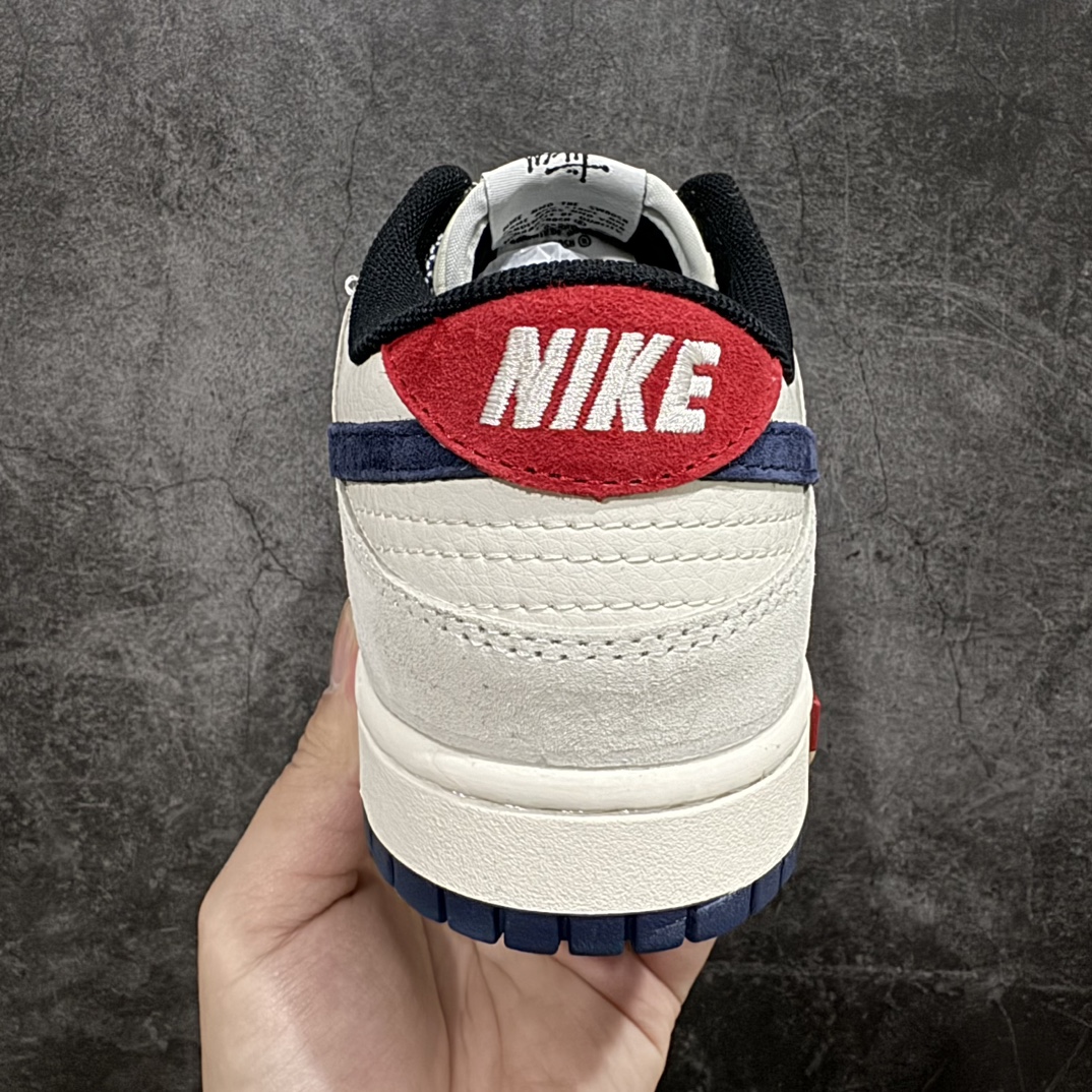 图片[4]-【定制版】Nk SB Dunk Low Supreme x 斯图西三方联名-米白藏蓝勾 周年高端定制 低帮休闲板鞋 SJ2068-301rn#定制鞋盒 大厂纯原品质出货 超高清洁度 皮料切割干净无任何毛边 细节完美 r 尺码：36 36.5 37.5 38 38.5 39 40 40.5 41 42 42.5 43 44 44.5 45 编码：HXS320340-鞋库