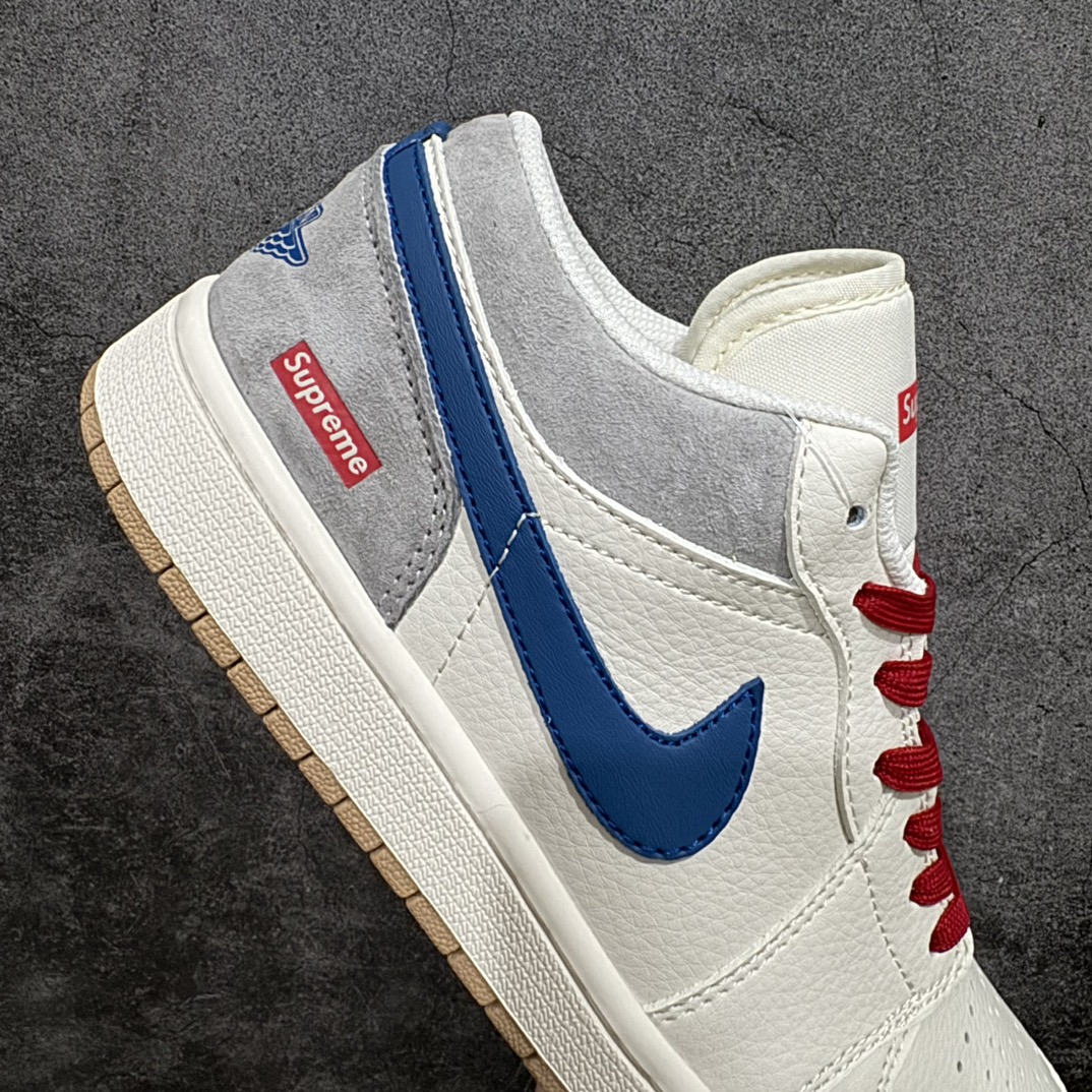 图片[7]-【定制版】Air Jordan 1 Low AJ1 乔1 Supreme联名-米蓝生胶 高端定制 低帮复古篮球鞋 SJ9950-022rn#定制鞋盒 大厂纯原品质出货 超高清洁度 皮料切割干净无任何毛边 细节完美 r 尺码：36 36.5 37.5 38 38.5 39 40 40.5 41 42 42.5 43 44 44.5 45 编码：HXS320340-鞋库