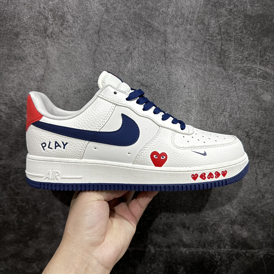 【定制版】Nike Air Force 1 Low 07 x Comme des Garcons 白蓝红n原楦头原纸板 打造纯正低帮空军版型 专注外贸渠道 全掌内置蜂窝气垫原盒配件 原厂中底钢印、拉帮完美官方货号：KK1988 001 Size：36 36.5 37.5 38 38.5 39 40 40.5 41 42 42.5 43 44 44.5 45 编码：HXS310320-鞋库