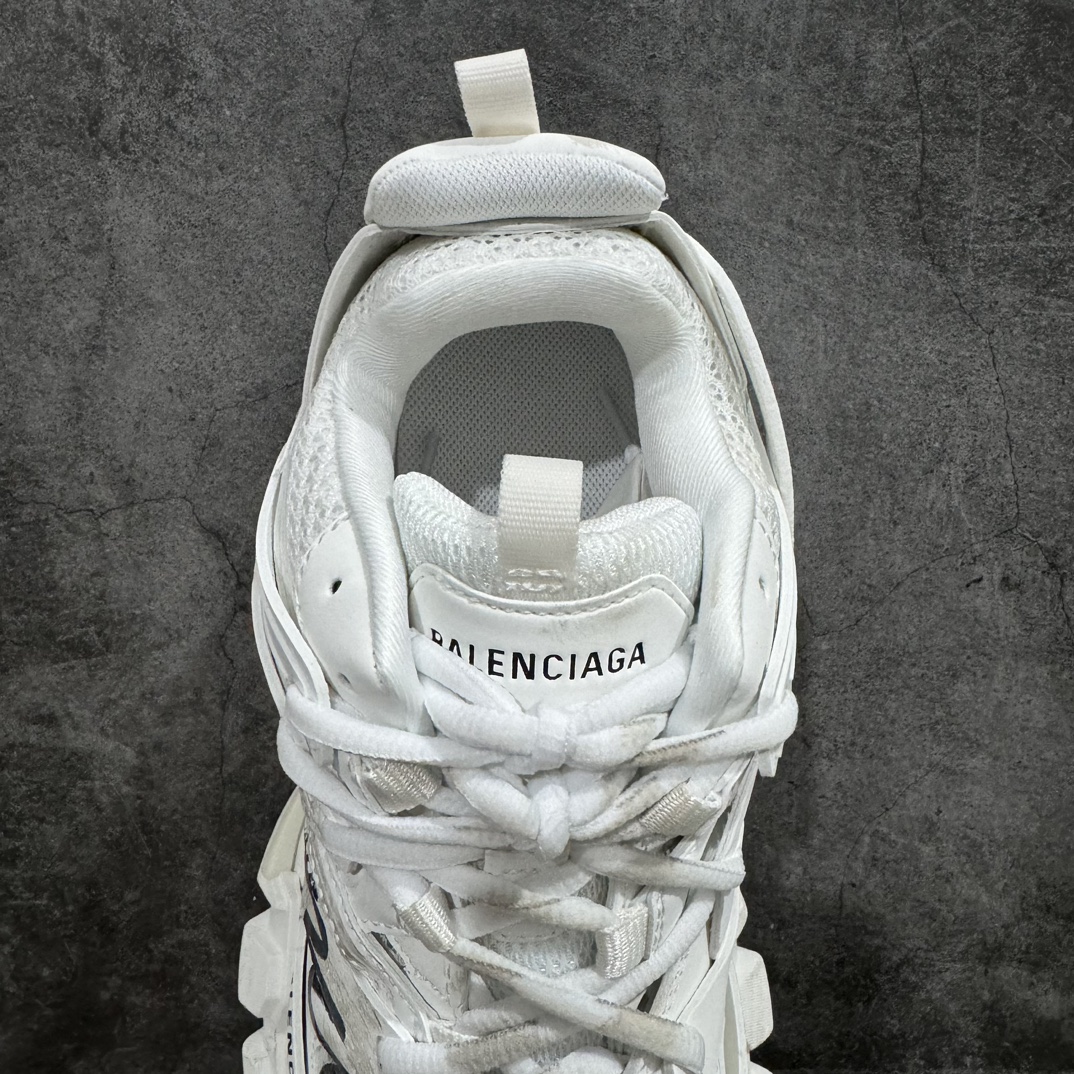 图片[8]-【OK版本】 巴黎世家3代系列 Balenciaga Track 3.0 低帮老爹鞋 做旧白色涂鸦nn知名巴黎世家大厂出品n原装大盒 从里到外 一切百分百还原官方配置细节品质毋庸置疑 顶级版碾压市面真标通货n整双鞋子从头到尾难度极高  原鞋购入开版 细节基本还原到位n这个配色做旧比较轻微  尺码：35 36 37 38 39 40 41 42 43 44 45 46 编码：DF480520-鞋库