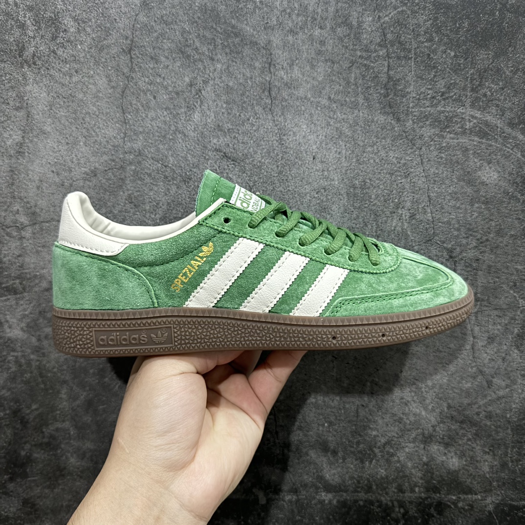 【神版】Adidas Handball Spezial  阿迪达斯经典款反毛皮复古休闲板鞋 绿白生胶 IG6192n原厂原档案开发出品 皮料切割干净无任何毛边鞋型细节完美 超高清洁度 市场最高版本  尺码：35.5 36 36.5 37 38 38.5 39 40 40.5 41 42 42.5 43 44 44.5 45 编码：DZ230250-鞋库