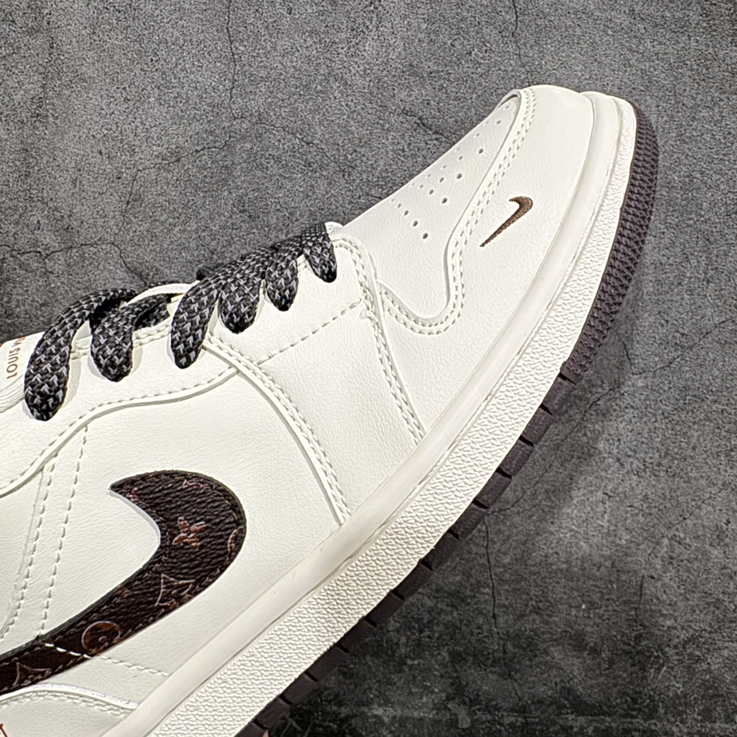 图片[6]-【定制版】Air Jordan 1 Retro Low x Louis Vuitton 白棕满天星官方同步新色 原装级产物拒绝公底 立体鞋型 细节完美 高清洁度 购置公司同步原材料 原汁原味 忠于原版货号：WG8850-004n 码数：36 36.5 37.5 38 38.5 39 40 40.5 41 42 42.5 43 44 44.5 45 编码：HXS320340-鞋库