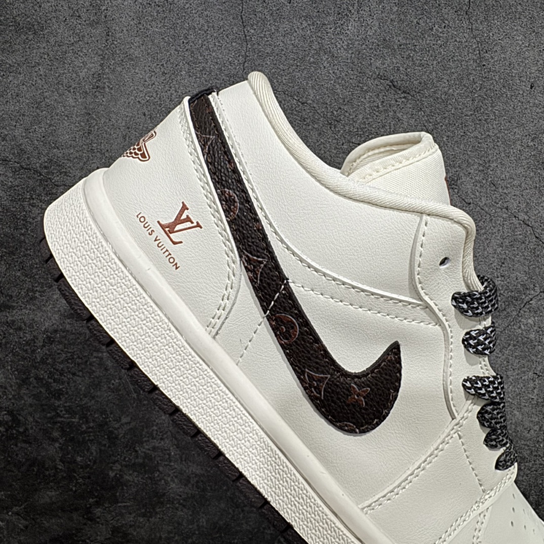 图片[7]-【定制版】Air Jordan 1 Retro Low x Louis Vuitton 白棕满天星官方同步新色 原装级产物拒绝公底 立体鞋型 细节完美 高清洁度 购置公司同步原材料 原汁原味 忠于原版货号：WG8850-004n 码数：36 36.5 37.5 38 38.5 39 40 40.5 41 42 42.5 43 44 44.5 45 编码：HXS320340-鞋库