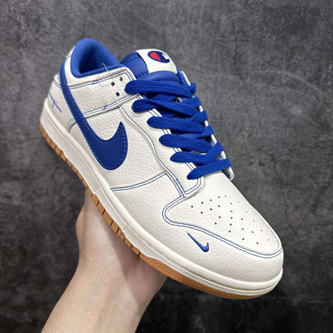 图片[3]-【定制版】NIKE SB Dunk Low x Champion 冠军白宝蓝n公司级出品 极力推荐👏n原装头层材料 独家版型蒸餾加工n帶來的是更好的视觉和脚感体验n大厂纯原品质出货 清洁度 电绣工艺皮料切割干净无任何毛边 细节完美官方货号：XX9923 023 尺码： 36 36.5 37.5 38 38.5 39 40 40.5 41 42 42.5 43 44 44.5 45 编码：CC280300-鞋库