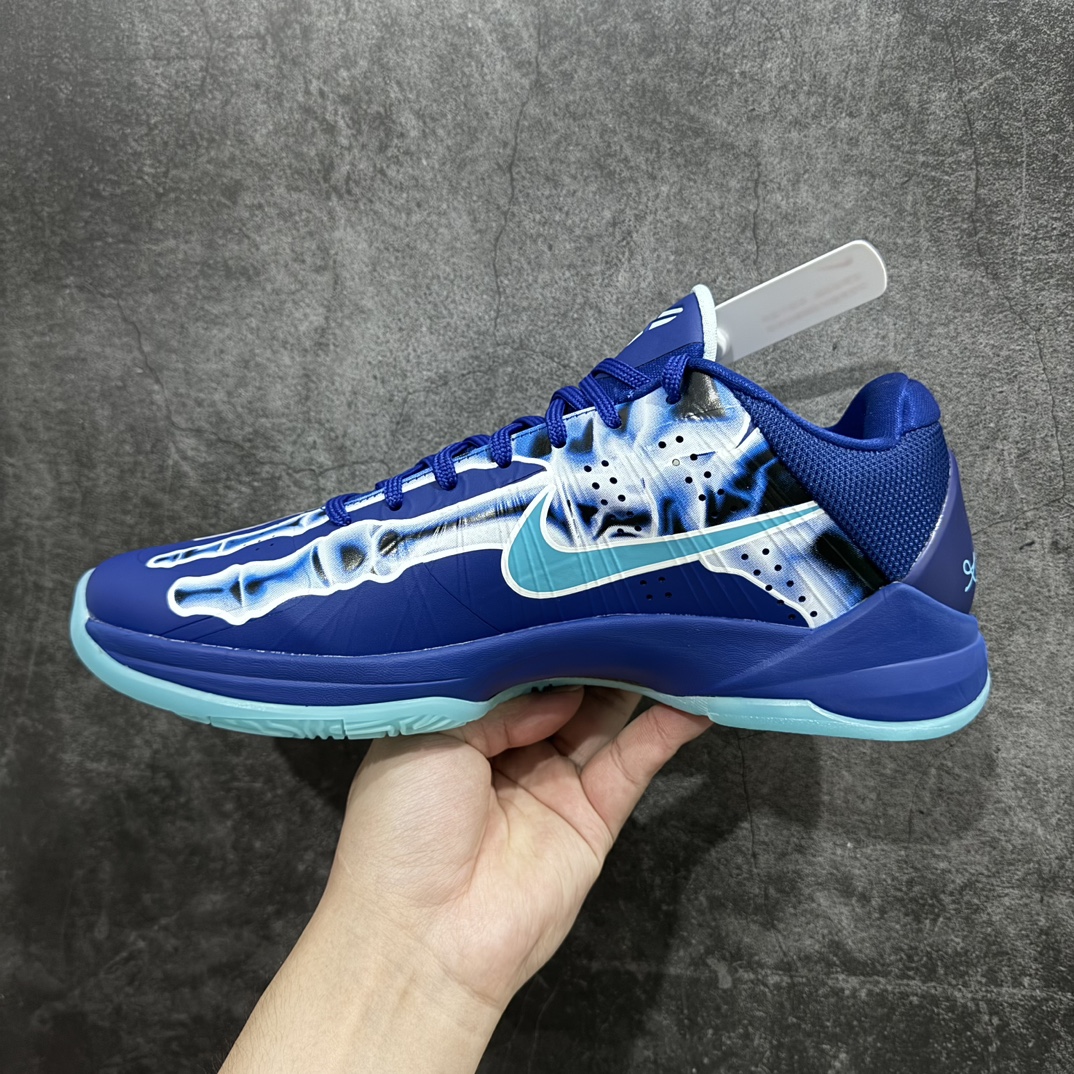 图片[2]-【灭世/Max纯原】NK Zoom Kobe ZK5 科比5代 X-Ray 蓝色骨骼 HJ4303-400n灭世海外球员版 搭载最高工艺标准 版型 外观 细节 用料 不同于市场主流货品 拒绝杀猪套牌纯原套路 欢迎对比品鉴 外观升级点：鞋头冲孔 后跟海绵填充 飞线质感 碳板纹理 纸板对位 悉数升级对标ZP 用料升级点：前掌气垫➕后掌马蹄zoom（增配）澎湃脚感 完美解决正品后掌泡棉衰减问题 版型尺码升级：海外球员版 前掌包裹提升 尺码增加US13 47.5码 适配 职业球员 灭世纯原海外球员版『质 价 比』拉满 拳打杀猪纯原 脚踢一眼假通货 高端外贸渠道口碑爆炸 SIZE：39 40 40.5 41 42 42.5 43 44 44.5 45 46 47.5 编码：JX380400-鞋库