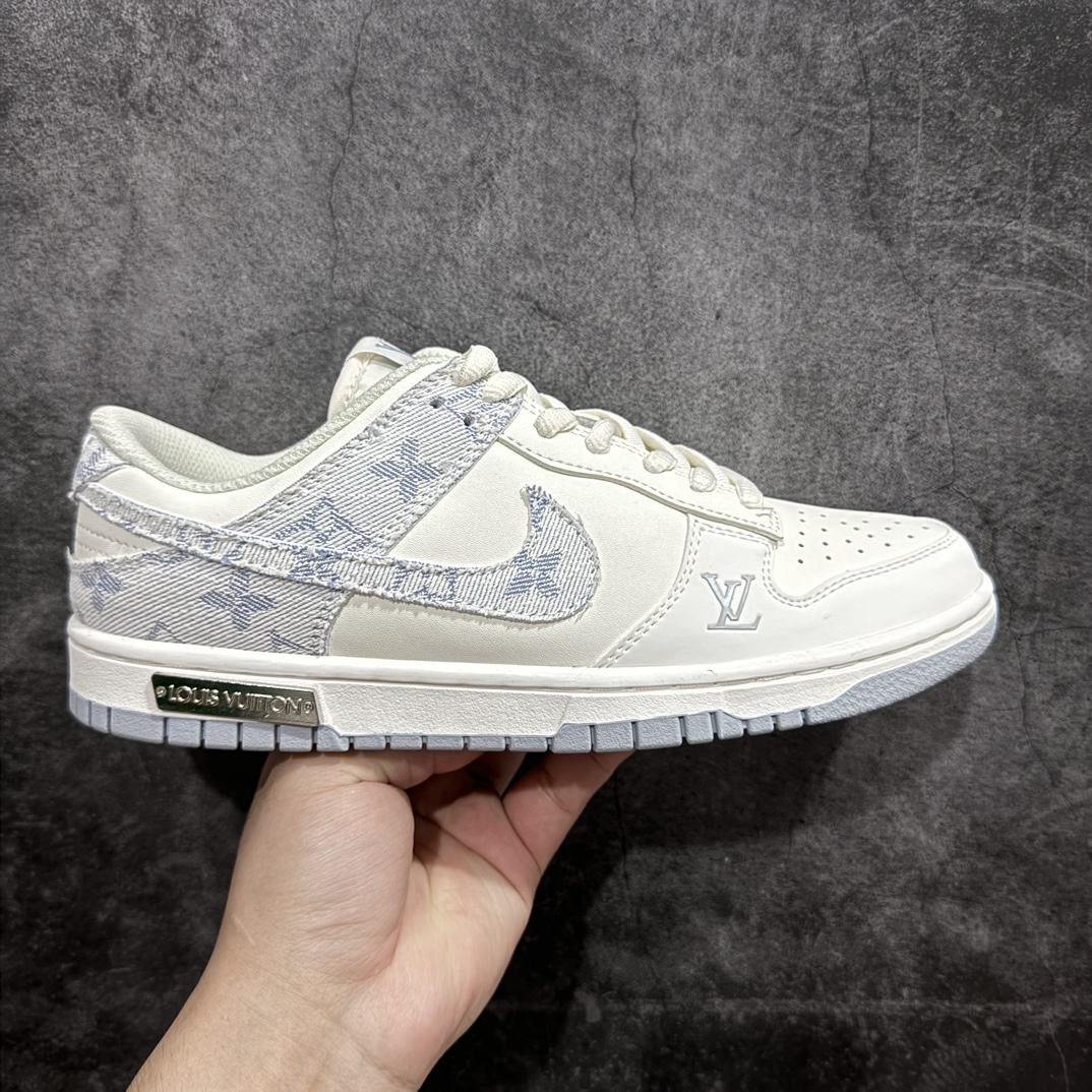 【定制版】Nk SB Dunk Low LV联名-紫色牛仔米白紫勾 周年高端定制 低帮休闲板鞋 DJ2024-010rn#定制鞋盒 大厂纯原品质出货 超高清洁度 皮料切割干净无任何毛边 细节完美 r 尺码：36 36.5 37.5 38 38.5 39 40 40.5 41 42 42.5 43 44 44.5 45 编码：HXS320340-鞋库