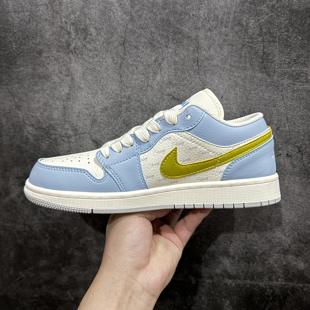 图片[2]-【定制版】Air Jordan 1 Low AJ1 乔1 斯图西联名-蓝金 高端定制 低帮篮球鞋n#定制鞋盒 大厂纯原品质出货 超高清洁度 皮料切割干净无任何毛边 细节完美货号：WG8850-007 尺码：36 36.5 37.5 38 38.5 39 40 40.5 41 42 42.5 43 44 44.5 45 编码：HXS260280-鞋库