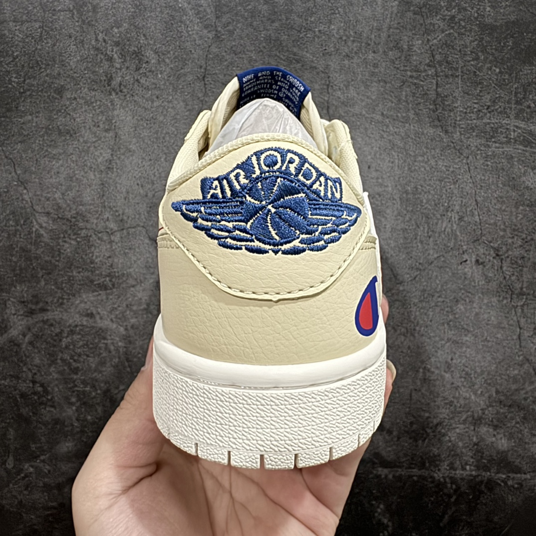 图片[4]-【定制版】Travis Scott x Nike Air Jordan 1 Low x Champion 米黄nAir Jordan 1 Low 反转米蓝倒钩 纯原版本n全鞋采用原装头层皮，用料扎实 精雕细琢n鞋型极致还原 飞翼3D打印改良 深度立体四线中底拉帮皮料选材 钢印 背胶一应俱全 全新批次 原装原模大底全鞋原厂定制皮料，手感细腻正确折边工艺 完美细节诠释 官方货号：QY1188 123 Size：36 36.5 37.5 38 38.5 39 40 40.5 41 42 42.5 43 44 44.5 45 编码：CC280300-鞋库