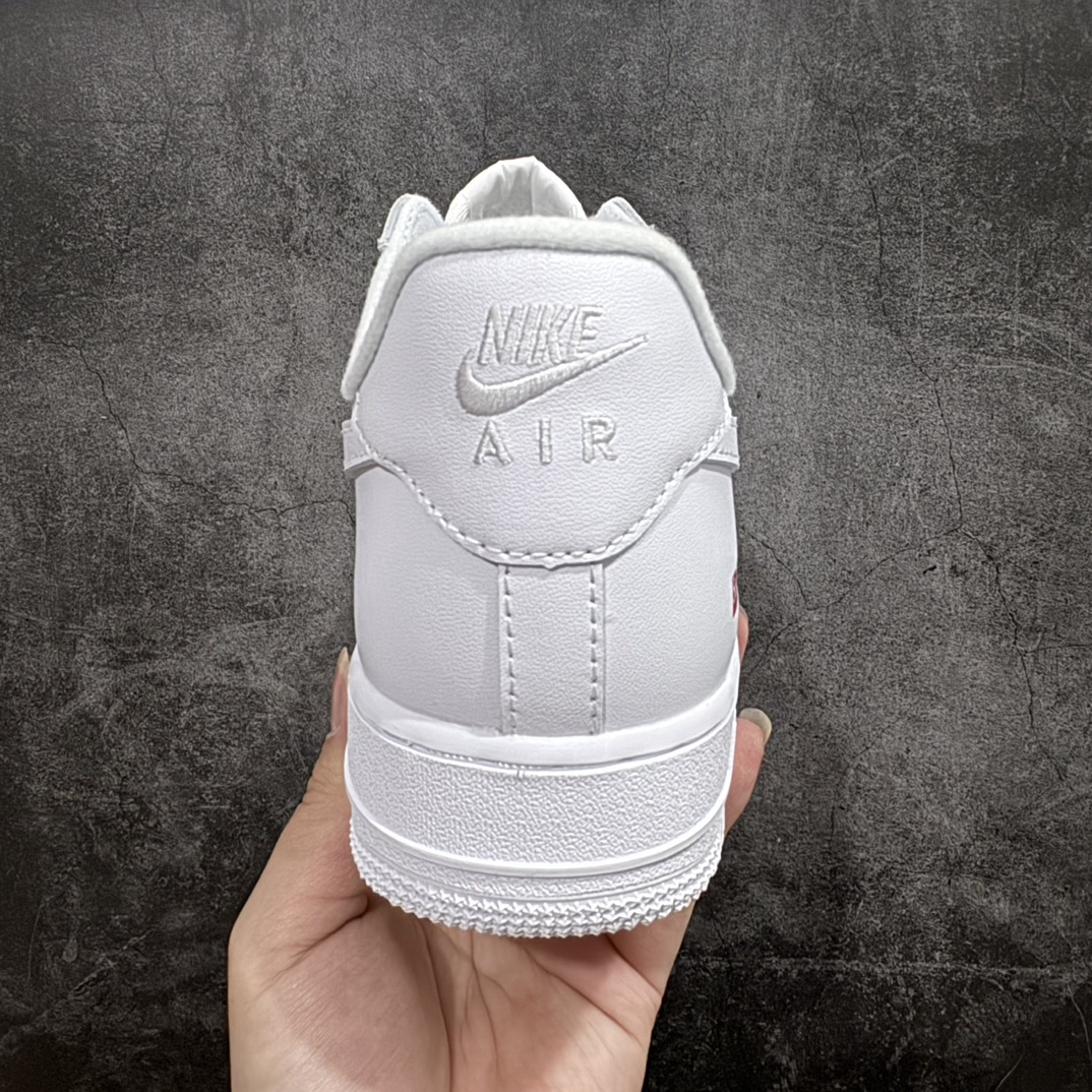 图片[4]-【公司级】Nike Air Force 1 Low Supreme联名n原楦头原纸板 打造纯正空军版型 专注外贸渠道 全掌内置蜂窝气垫原盒配件 原厂中底钢印、拉帮完美  官方货号：CU9225-100 Size：36 36.5 37.5 38 38.5 39 40 40.5 41 42 42.5 43 44 45 编码：CC230240-鞋库