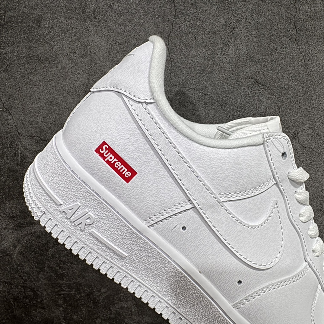 图片[7]-【公司级】Nike Air Force 1 Low Supreme联名n原楦头原纸板 打造纯正空军版型 专注外贸渠道 全掌内置蜂窝气垫原盒配件 原厂中底钢印、拉帮完美  官方货号：CU9225-100 Size：36 36.5 37.5 38 38.5 39 40 40.5 41 42 42.5 43 44 45 编码：CC230240-鞋库