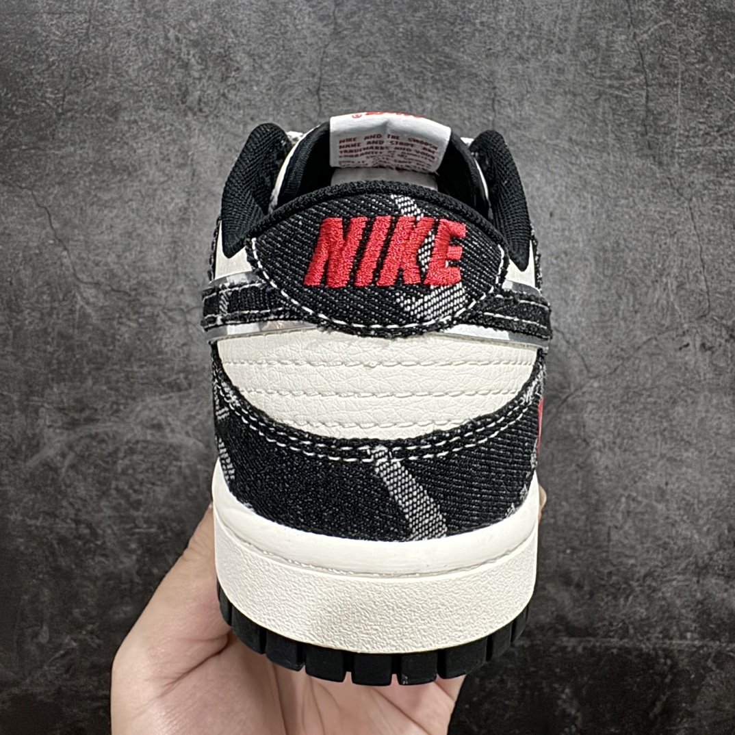 图片[4]-【定制版】Nk SB Dunk Low 李维斯联名-黑印花牛仔布 周年高端定制 低帮休闲板鞋 XX2025-109n#定制鞋盒 大厂纯原品质出货 超高清洁度 皮料切割干净无任何毛边 细节完美   尺码：36 36.5 37.5 38 38.5 39 40 40.5 41 42 42.5 43 44 44.5 45 编码：HXS320340-鞋库