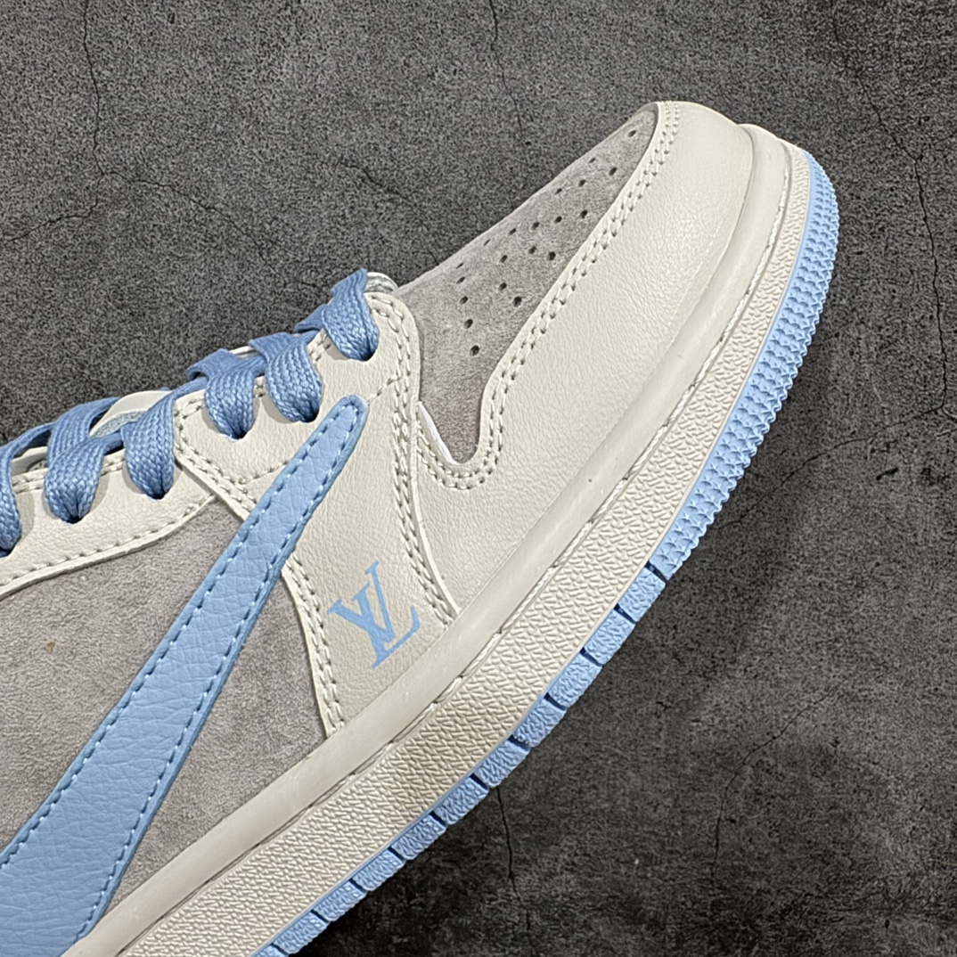 图片[6]-【定制版】Travis Scott x Nike Air Jordan 1 Low x Louis VuittonnAir Jordan 1 Low 反转翻毛白蓝倒钩 纯原版本n全鞋采用原装头层皮，用料扎实 精雕细琢n鞋型极致还原 飞翼3D打印改良 深度立体四线中底拉帮皮料选材 钢印 背胶一应俱全 全新批次 原装原模大底全鞋原厂定制皮料，手感细腻正确折边工艺 完美细节诠释 官方货号：LX1988 101 Size：36 36.5 37.5 38 38.5 39 40 40.5 41 42 42.5 43 44 44.5 45 编码：HXS320340-鞋库