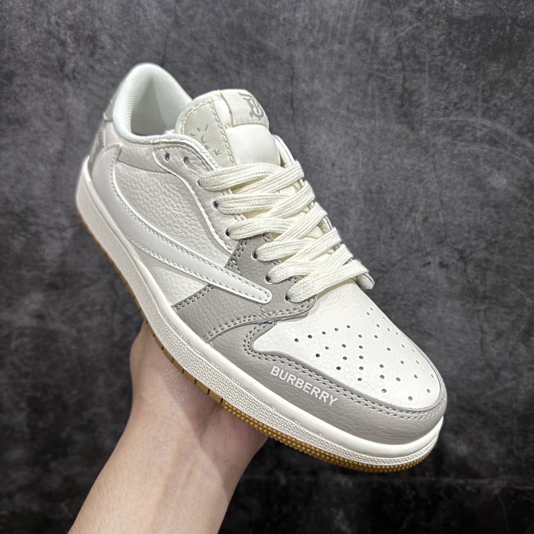 图片[3]-【定制版】Travis Scott x Nike Air Jordan 1 Low x BURBERRYAir Jordan 1 Low 纯原版本n全鞋采用原装头层皮，用料扎实 精雕细琢n鞋型极致还原 飞翼3D打印改良 深度立体四线中底拉帮皮料选材 钢印 背胶一应俱全 全新批次 原装原模大底全鞋原厂定制皮料，手感细腻正确折边工艺 完美细节诠释 官方货号：QY0966 119 Size：36 36.5 37.5 38 38.5 39 40 40.5 41 42 42.5 43 44 44.5 45 编码：CC280300-鞋库