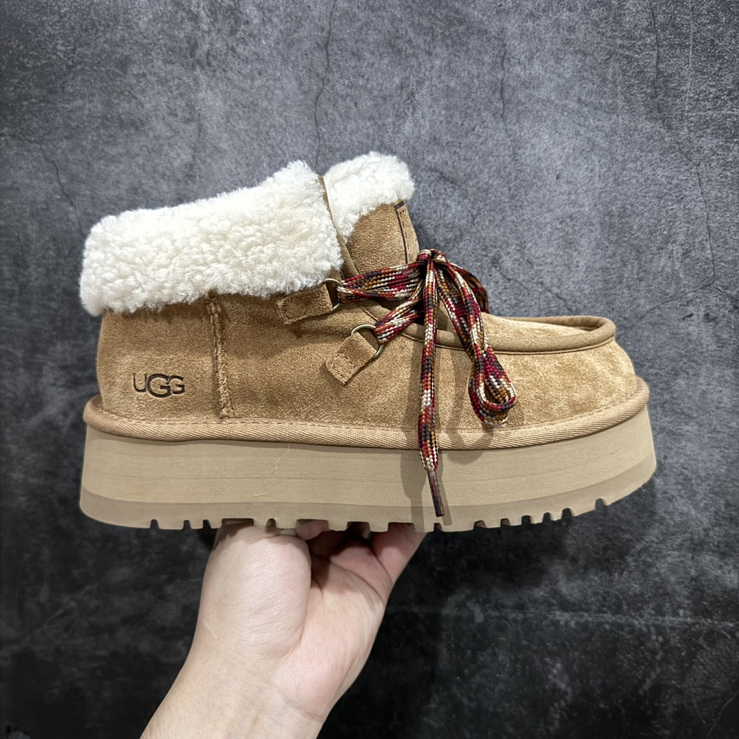 【SP原厂版】UGG 3954 芙卡拉秋冬羊皮毛一体雪地靴市场天花板品质 欢迎对比🆚n全鞋采用ZP同厂 隆丰A级澳洲进口羊皮毛一体 品牌代工厂生产线 完全遵循ZP工艺流程 代工厂原厂版师 秉承无原鞋不开发选择 注重每一处细节 市面最正版型 TREADLITE\”轻翼\”科技外底 轻便/耐用/柔韧/桩型【售后郑重承诺】一个月内若出现重大脱胶/断底等质量问题 直接为您换新！尺码：35 36 37 38 39 40 编码：PQ340360-鞋库