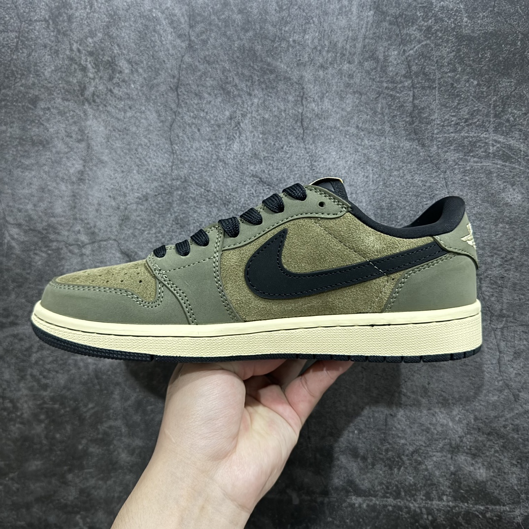 图片[2]-【定制版】Travis Scott x Nike Air Jordan 1 Low x MonclerAir Jordan 1 Low 反转军绿黑小钩倒钩 纯原版本n全鞋采用原装头层皮，用料扎实 精雕细琢n鞋型极致还原 飞翼3D打印改良 深度立体四线中底拉帮皮料选材 钢印 背胶一应俱全 全新批次 原装原模大底全鞋原厂定制皮料，手感细腻正确折边工艺 完美细节诠释 官方货号：CH6336 007 Size：36 36.5 37.5 38 38.5 39 40 40.5 41 42 42.5 43 44 44.5 45 编码：HXS320340-鞋库