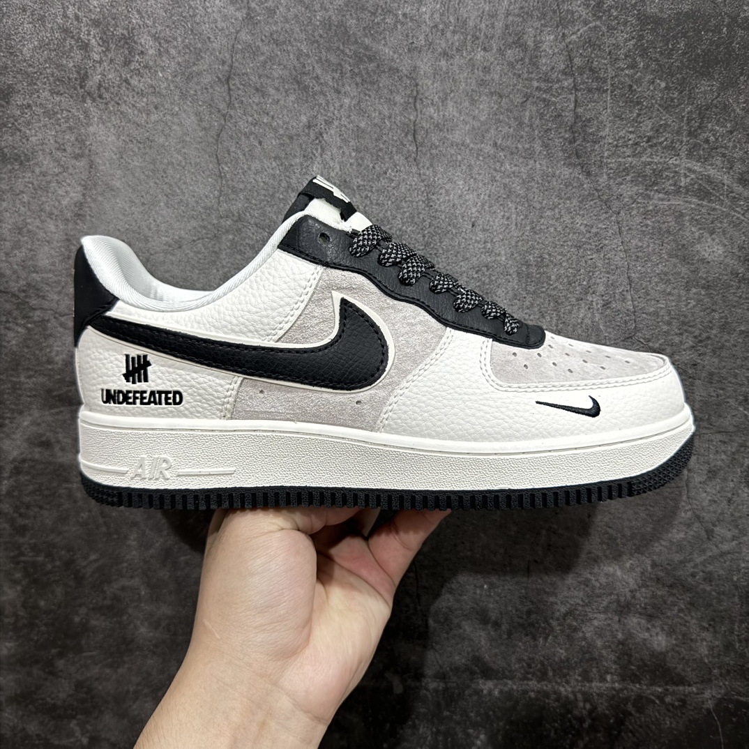 【公司级】Nike Air Force 1 Low 07 x UNDEFEATED 白黑满天星n原楦头原纸板 打造纯正低帮空军版型 专注外贸渠道 全掌内置蜂窝气垫原盒配件 原厂中底钢印、拉帮完美官方货号：KK1988 003 Size：36 36.5 37.5 38 38.5 39 40 40.5 41 42 42.5 43 44 44.5 45 编码：HXS310320-鞋库