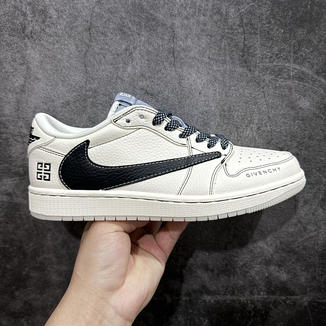 【定制版】Travis Scott x Fragment Design x Air Jordan 1 Low OG SP AJ1 乔1 纪梵希联名-黑勾水晶 低帮文化休闲板鞋n#多方联名合作融合了Travis Scott 独特的音乐风格，藤原浩个性的设计风格以及Jordan品牌的经典元素 使其成为一双具有独特身份和价值的鞋子 清新而立体的外观加上联名标识更突出了其独特身份 这种配色方案显示出活力和时尚感 在视觉上引人注目  鞋身的质感和细腻的细节处理使其显得高端而格调十足  这款“倒钩”联名是设计与创意完美结合  融合多方的个性风格是一款备受瞩目的潮流鞋款  低帮休闲板鞋 定制鞋盒 大厂纯原品质出货 超高清洁度 皮料切割干净无任何毛边 细节完美货号：XY2688-111 尺码：36 36.5 37.5 38 38.5 39 40 40.5 41 42 42.5 43 44 44.5 45 编码：HXS320340-鞋库