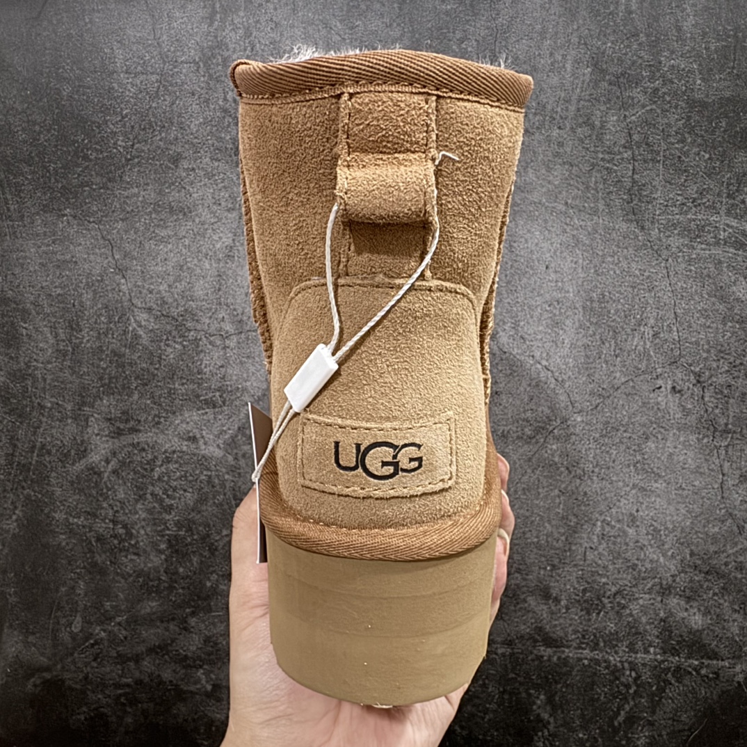 图片[4]-【X1纯原礼盒版】市面顶级版本UGG 1134991 厚底中筒5cm 小红书爆款n广州外贸大厂生产 鞋头到鞋垫真羊皮毛一体 独立外盒包装 芯片 带防水工艺 区别市面任何版本5cm厚底 独立原版开发大底 羊绒鞋垫 冬季保暖外出 家居都是很适合的选择 进年uug推出款式系列 局部偏向年轻消费者喜好 也走到时尚潮流穿搭的前沿 鞋身材质 防泼水涂层翻毛皮鞋面 17毫米UGGPURE™植入式羊毛内底 轻便防滑舒适橡胶外底 带有品牌LOGO商标 带全套包装  尺码: 35 36 37 38 39 40 编码：HH300330-鞋库