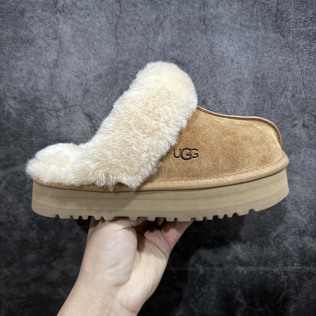 【SP原厂版】UGG 2550 星拖厚底秋冬羊皮毛一体雪地靴市场天花板品质 欢迎对比🆚，全鞋采用ZP同厂 隆丰A级澳洲进口羊皮毛一体 品牌代工厂生产线 完全遵循ZP工艺流程 代工厂原厂版师 秉承无原鞋不开发选择 注重每一处细节 市面最正版型 TREADLITE\”轻翼\”科技外底 轻便/耐用/柔韧/桩型【售后郑重承诺】一个月内若出现重大脱胶/断底等质量问题 直接为您换新！尺码：35 36 37 38 39 40 编码：PQ260280-鞋库