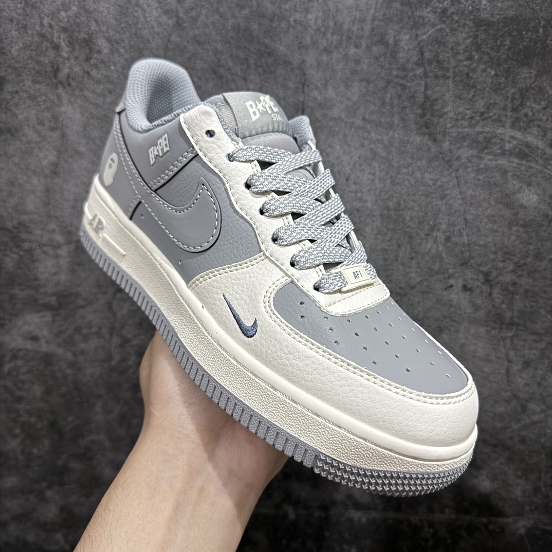 图片[3]-【定制版】海外限量发售NIke Air Force 1 \’07 Low “Bape联名——米白灰”空军一号 低帮 运动鞋 休闲鞋 折边针车 工艺难度大 原楦头原纸板 原装鞋盒 定制五金配件 内置全掌气垫 原厂鞋底货号：BB6566-207 Size：36 36.5 37.5 38 38.5 39 40 40.5 41 42 42.5 43 44 44.5 45 编码：LF310320-鞋库