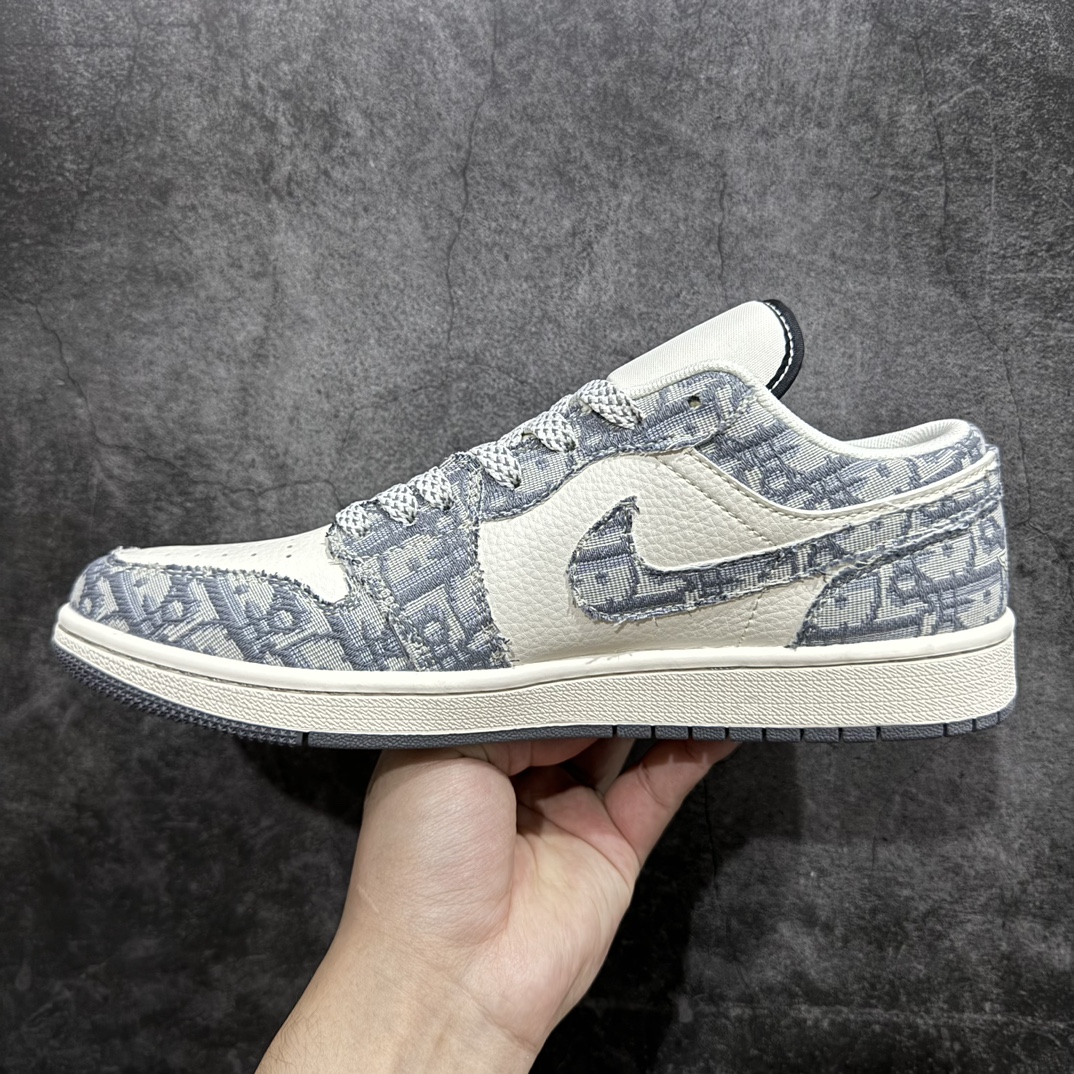 图片[2]-【定制版】Air Jordan 1 Retro Low x Dior 白浅灰n官方同步新色 原装级产物n拒绝公底 立体鞋型 细节完美 高清洁度购置公司同步原材料 原汁原味 忠于原版 货号：SJ9950 037n码数：36 36.5 37.5 38 38.5 39 40 40.5 41 42 42.5 43 44 44.5 45 编码：HXS320340-鞋库