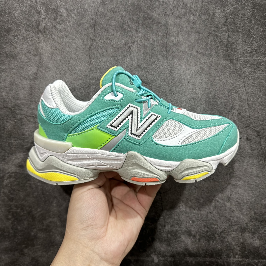 【纯原版】童鞋 New Balance NB 9060系列 新百伦魔术扣童鞋 PV9060DBTrn#亲子必备款 独家私模开发 原厂麂皮材质 原数据原档案比对原鞋rn#全套原楦原模倾力打造完美版型 鞋头坡度极致还原 无解鞋型 原盒原配r 尺码：28 29 30 31 32.5 33.5 34 35  编码：JP220240-鞋库