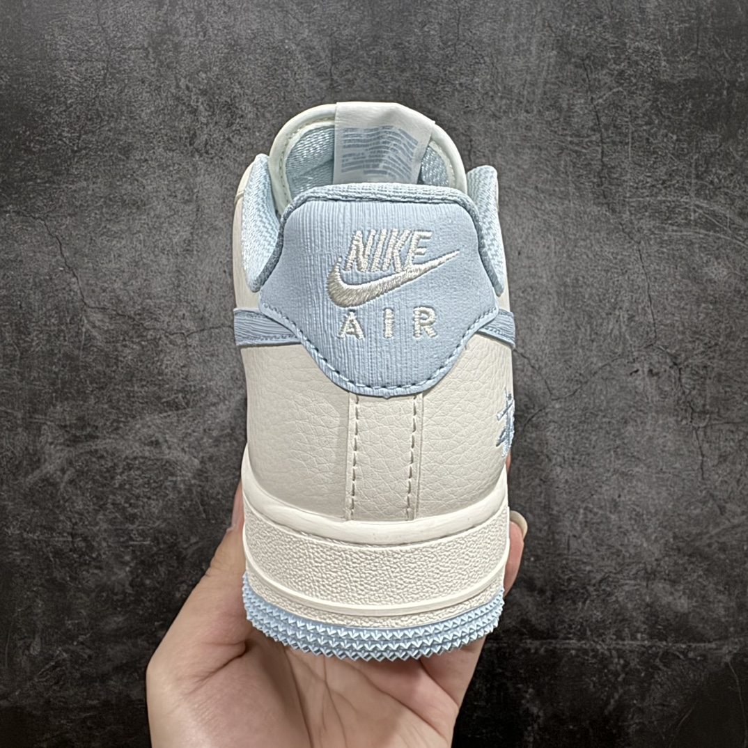 海外限量发售！ NIke Air Force 1 '07 Low “斯图西联名——米白优雅蓝”空军一号   XZ3328-002