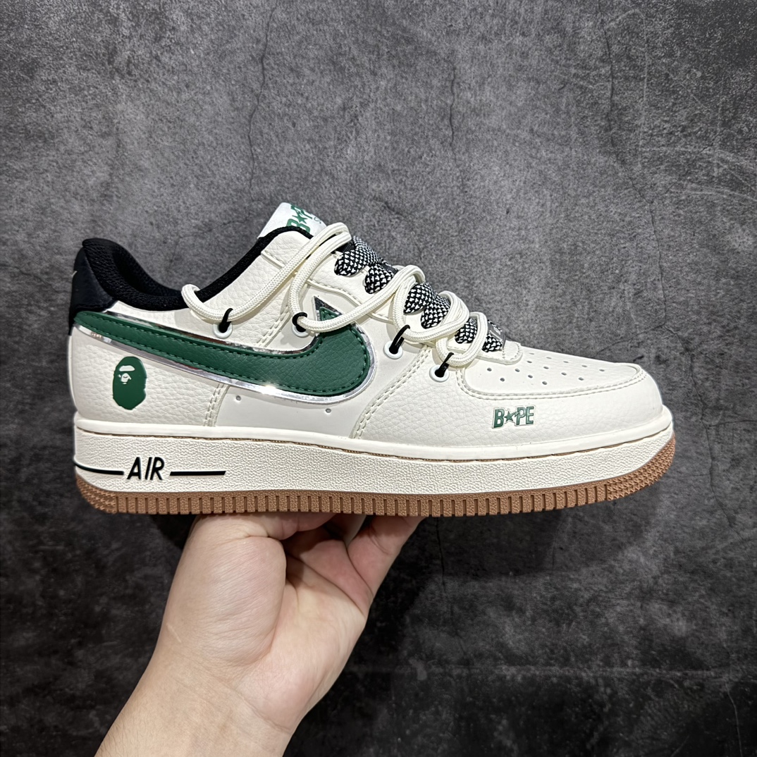 【公司级】海外限量发售Nike Air Force 1 \’07 Low “Bape联名——米绿生胶抽绳”空军一号 低帮 运动鞋 休闲鞋 折边针车 工艺难度大 原楦头原纸板 原装鞋盒 定制五金配件 内置全掌气垫 原厂鞋底货号：SJ1198-100 Size：36 36.5 37.5 38 38.5 39 40 40.5 41 42 42.5 43 44 44.5 45 编码：HXS310320-鞋库