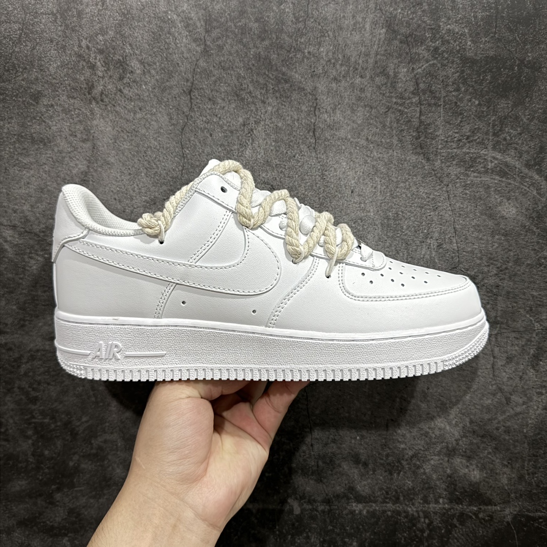 【公司级】Nk Air Force 1\’07 Low 白色解构 空军一号低帮休闲板鞋 CW2288-046rn#设计灵感来源于极简主义。此款在原鞋的基础上进行轻定制，配色保留原鞋的白色。解构双鞋带搭配，给鞋子增加了细节。整体简约而不简单，时尚、复古有个性，日常好穿搭。r 尺码：36 36.5 37.5 38 38.5 39 40 40.5 41 42 42.5 43 44 44.5 45  编码：HXS310320-鞋库