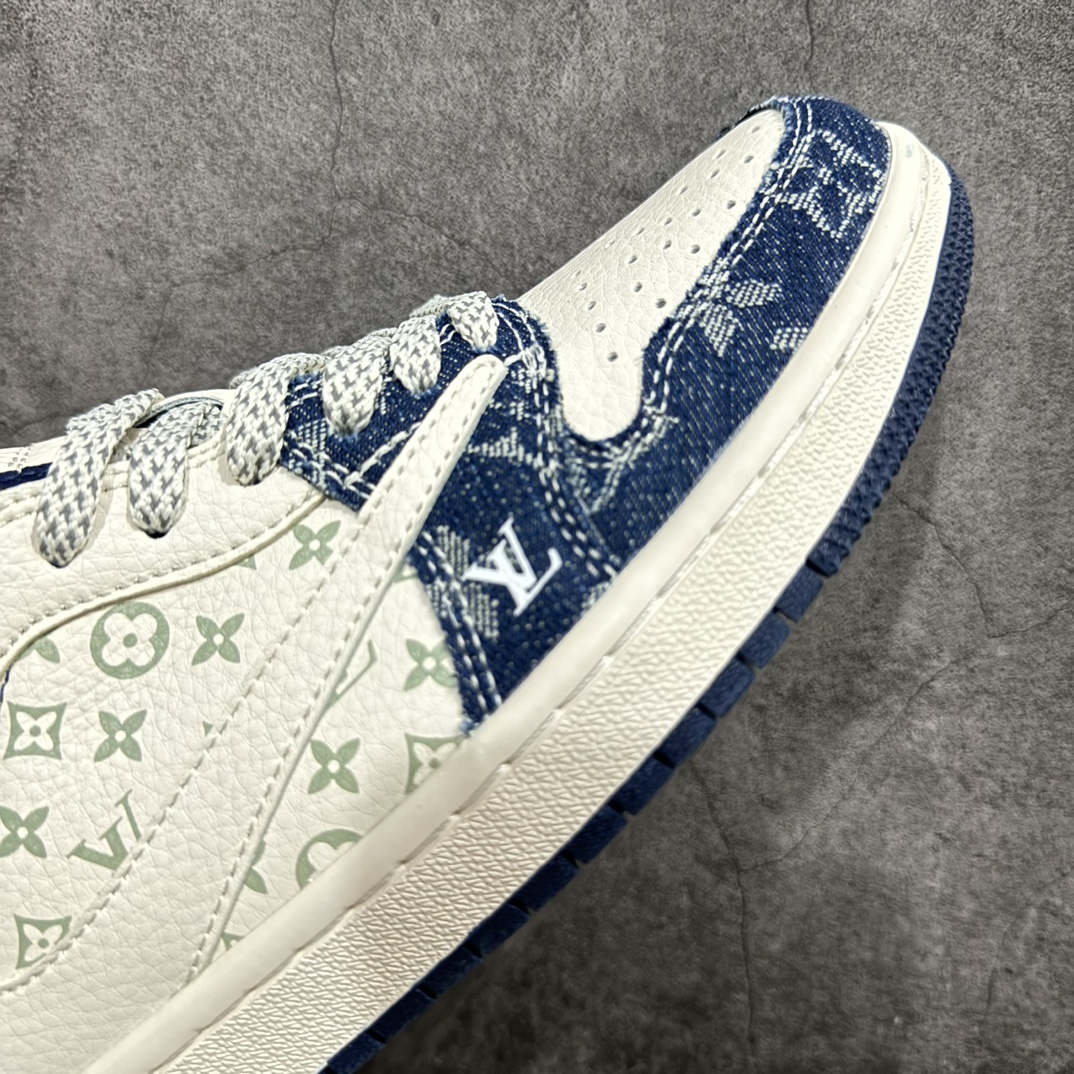 图片[6]-【定制版】Fragment x TS x Air Jordan 1 Low x LV 三方联名倒钩低帮 纯原大厂出品唯一可媲美原版 同价位区间无对手全新的三方联名低帮倒钩鞋面延续了黑脚趾设计 点缀上Travis Scott 标志性的Logo 完善极具Fragment Design的设计风格左右脚分别以Travis Scott鬼脸和乔丹飞翼加以修饰0彰显出三方联名的奢华格调 官方货号：SJ2068 003  尺码：36-46（半） 编码：HXS250260-鞋库