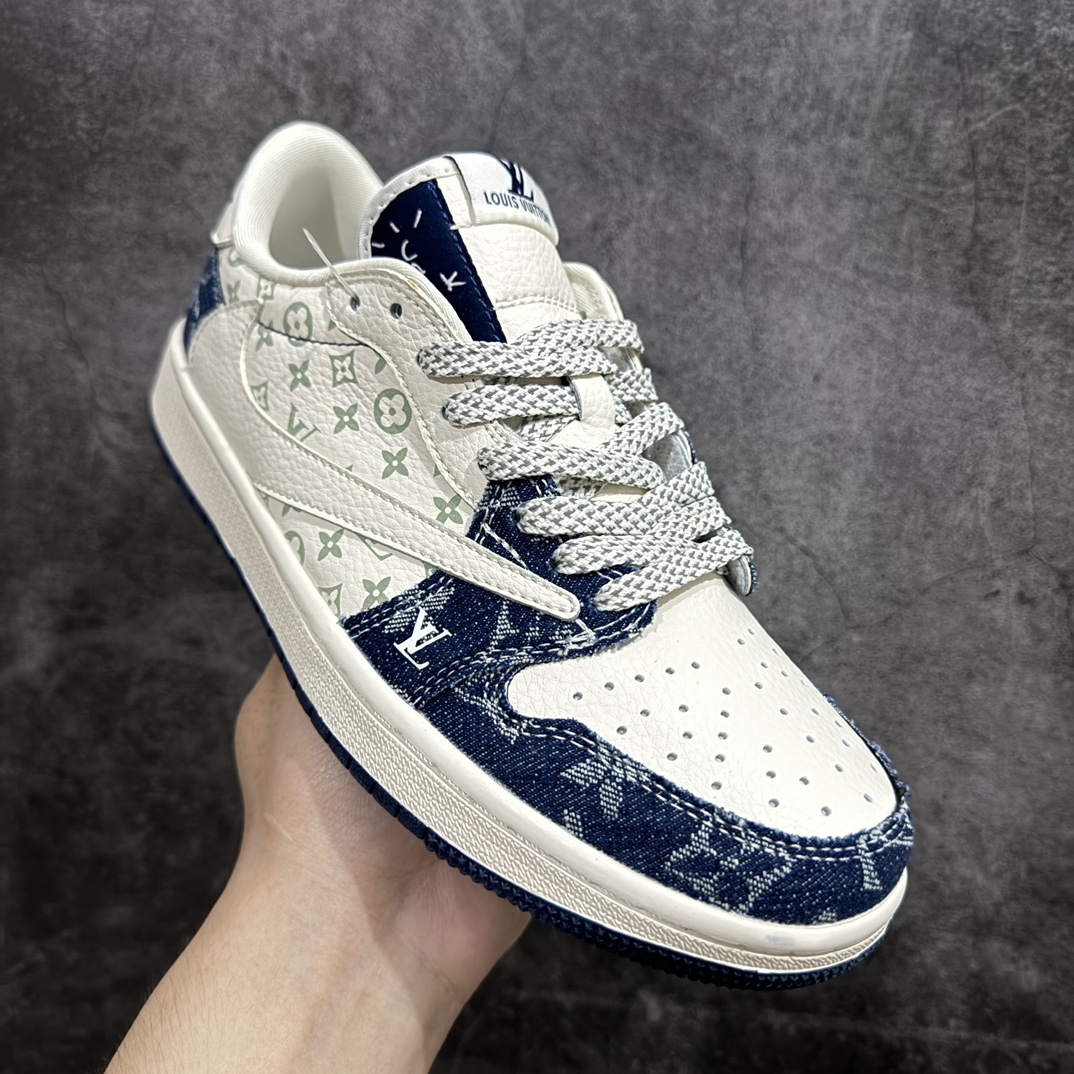 图片[3]-【定制版】Fragment x TS x Air Jordan 1 Low x LV 三方联名倒钩低帮 纯原大厂出品唯一可媲美原版 同价位区间无对手全新的三方联名低帮倒钩鞋面延续了黑脚趾设计 点缀上Travis Scott 标志性的Logo 完善极具Fragment Design的设计风格左右脚分别以Travis Scott鬼脸和乔丹飞翼加以修饰0彰显出三方联名的奢华格调 官方货号：SJ2068 003  尺码：36-46（半） 编码：HXS250260-鞋库